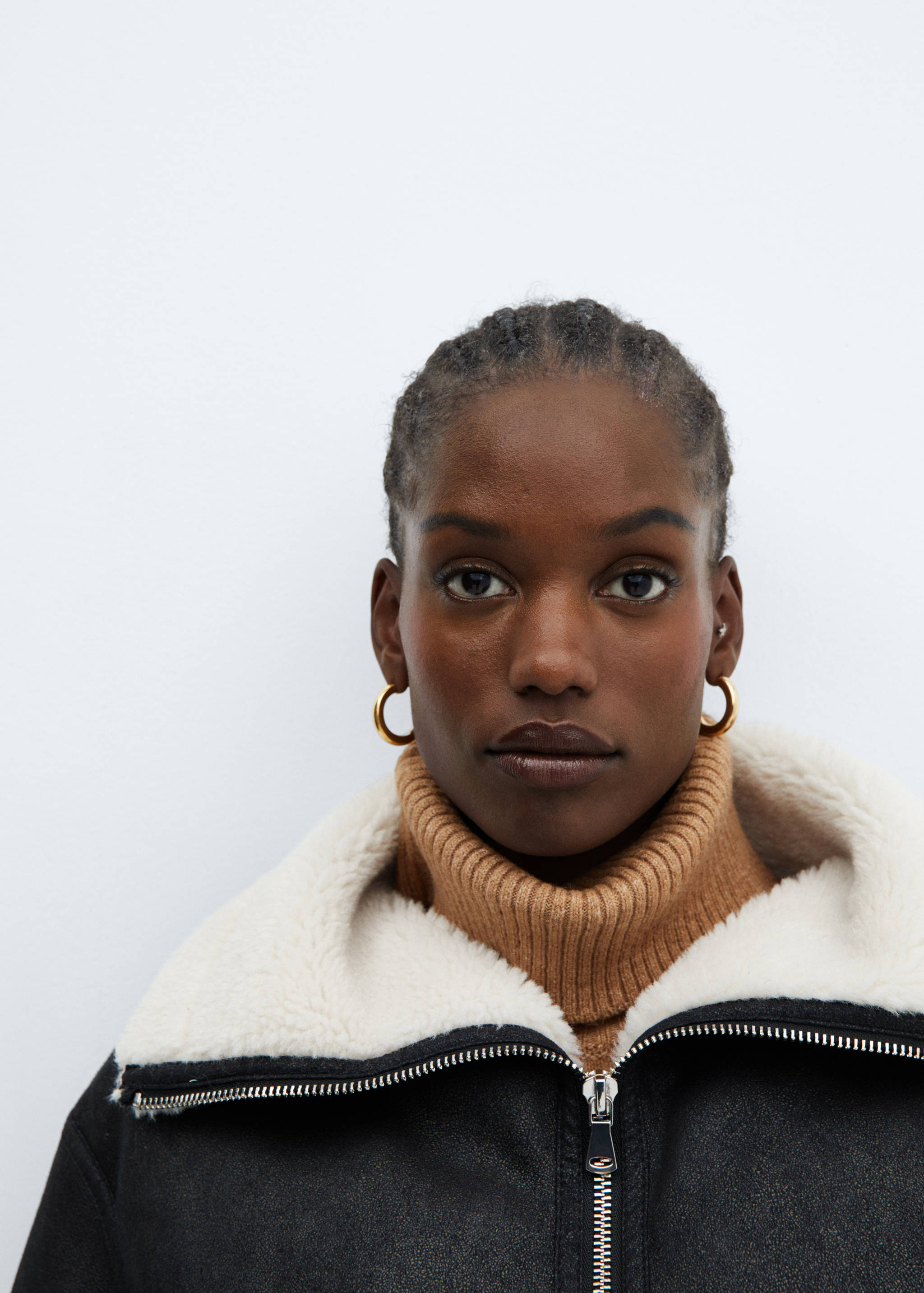 Shearling-lined coat with zip - Details of the article 4