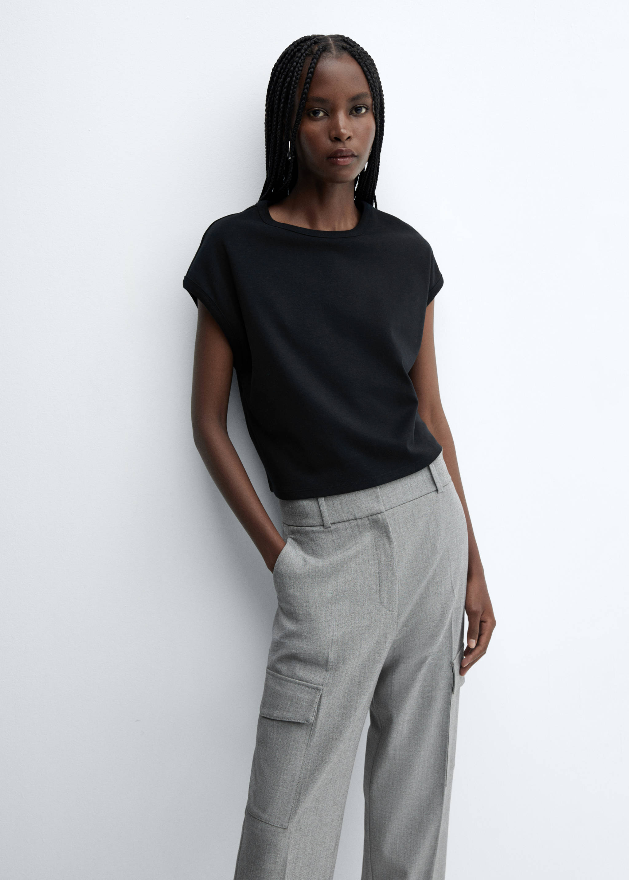 Майка из хлопка - Средний план