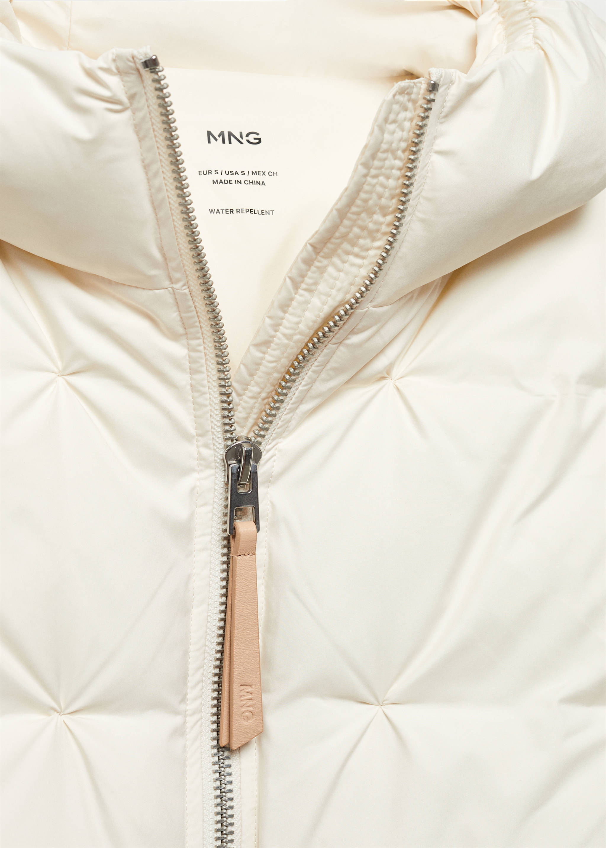 Mango Kapüşonlu kısa kapitone anorak görsel 7