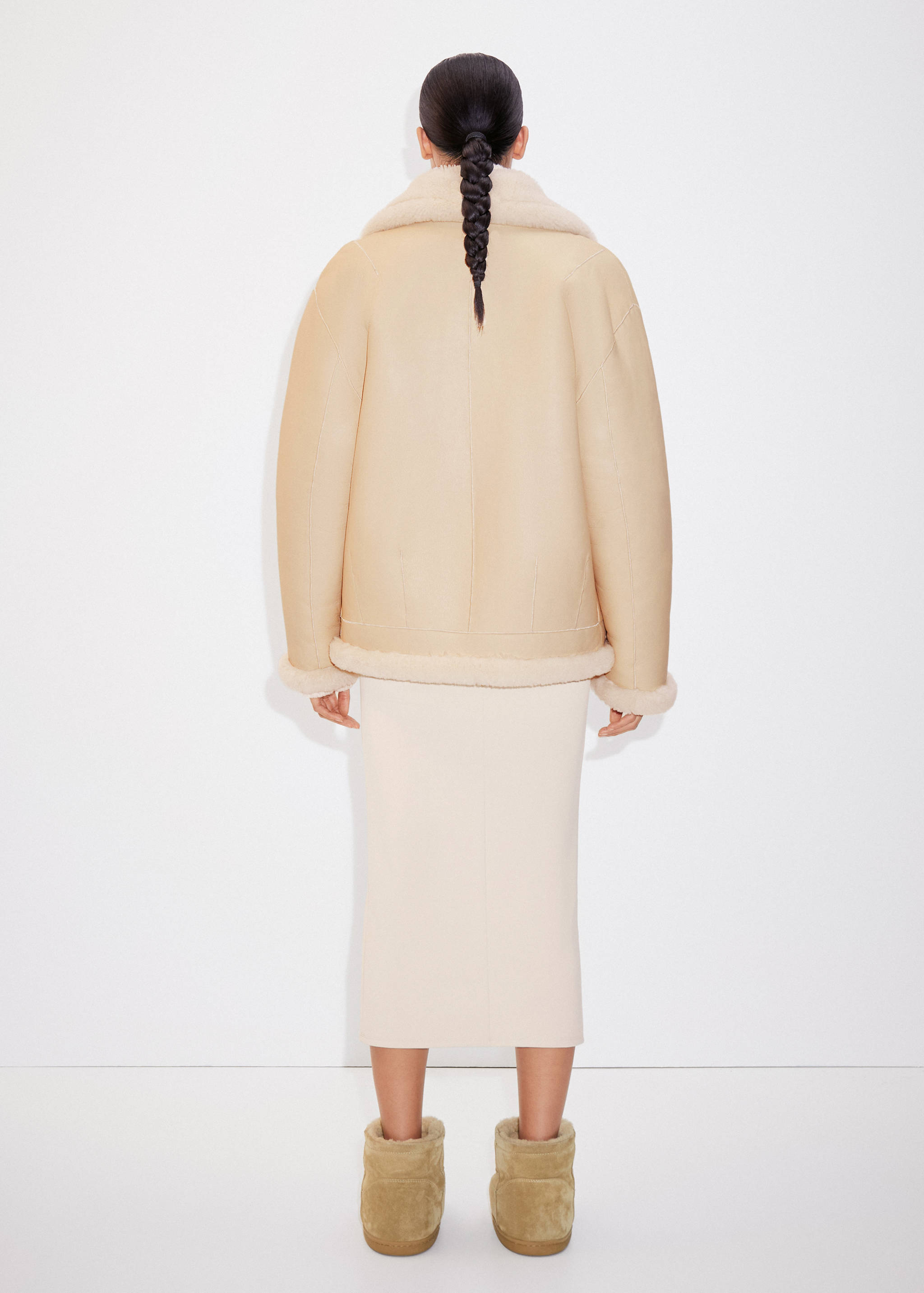 Двусторонняя дубленка из натуральной овчины - Обратная сторона изделия