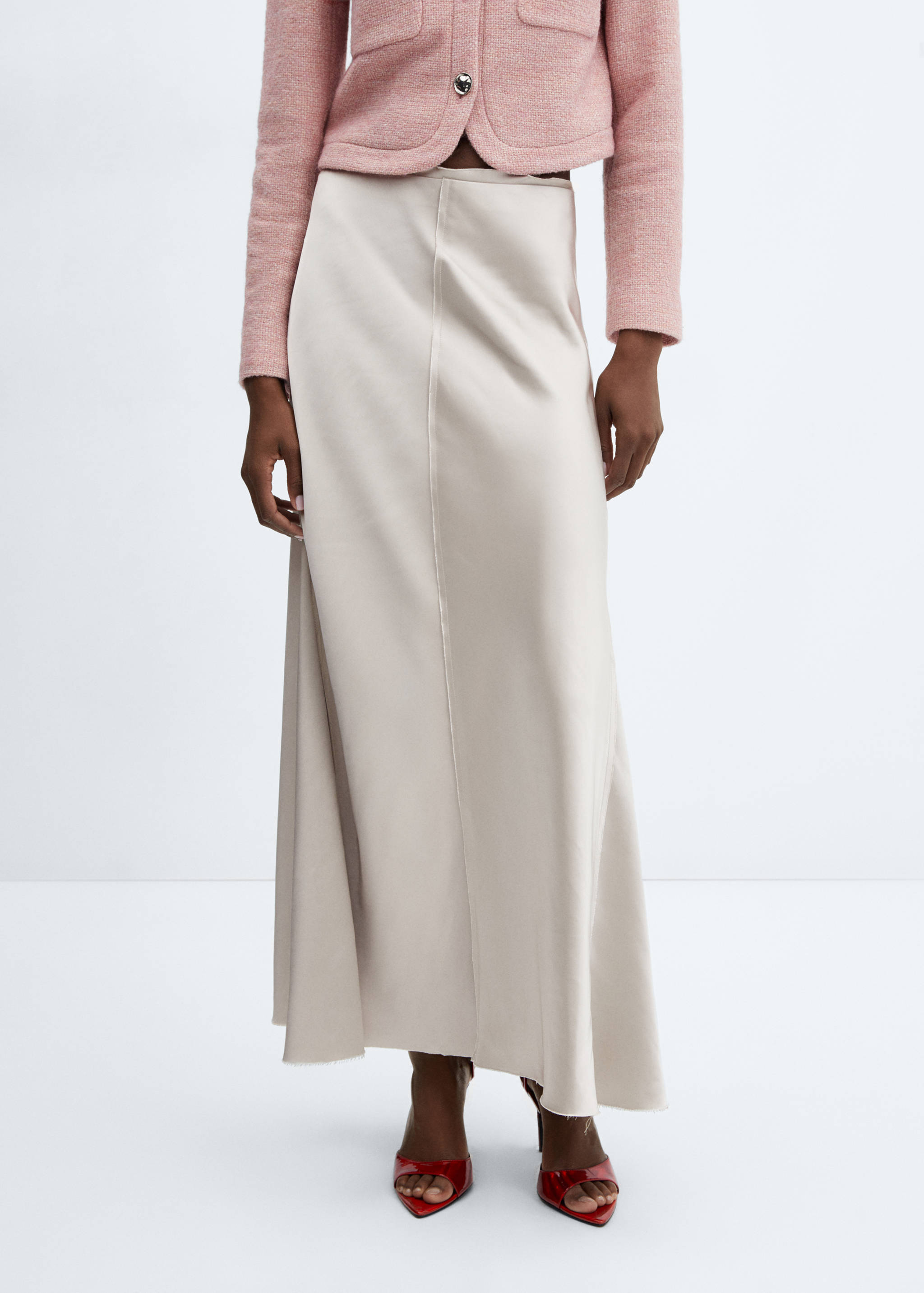 Satin skirt with frayed hem - Details of the article 3