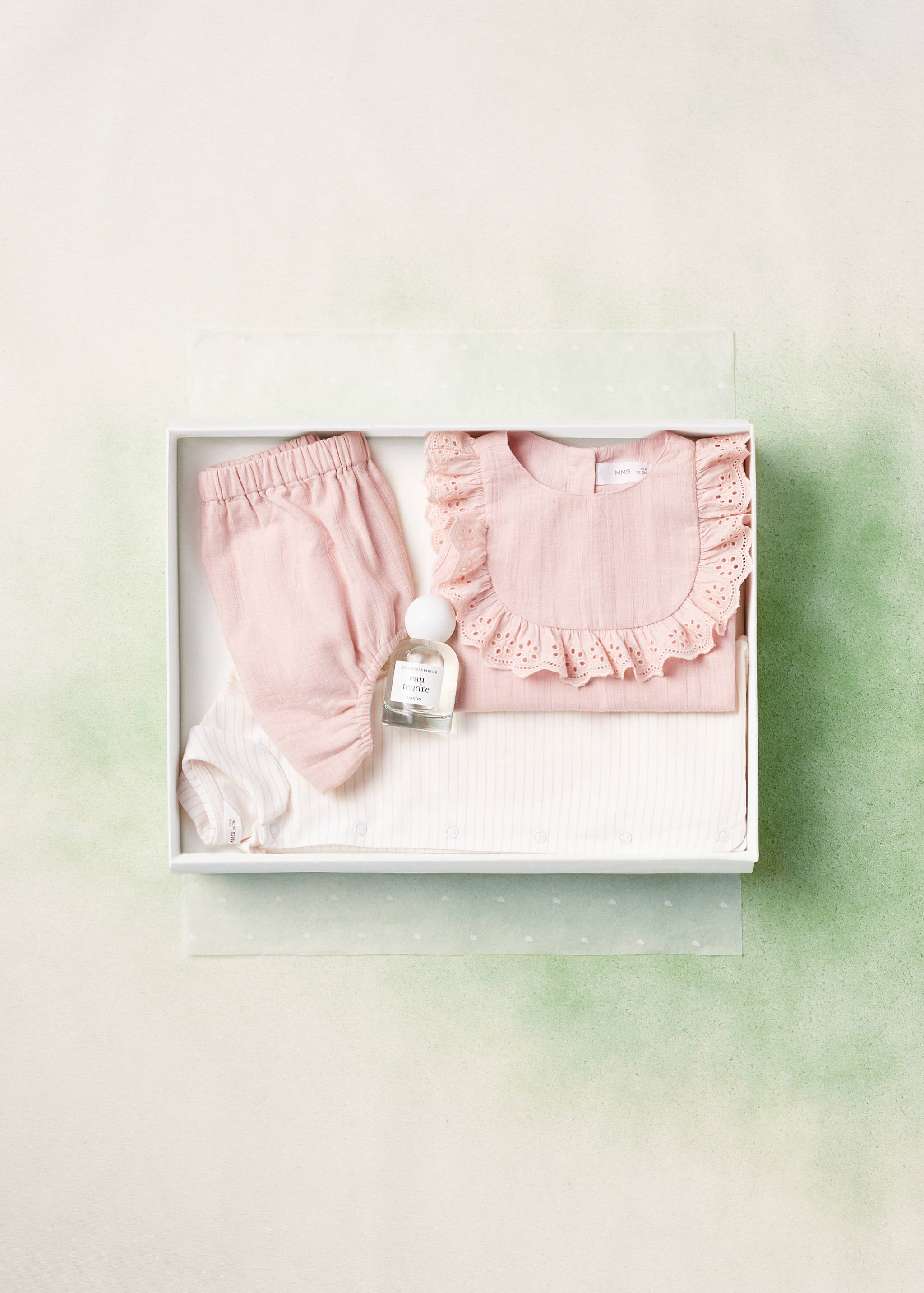 Pink baby gift basket - Article without model