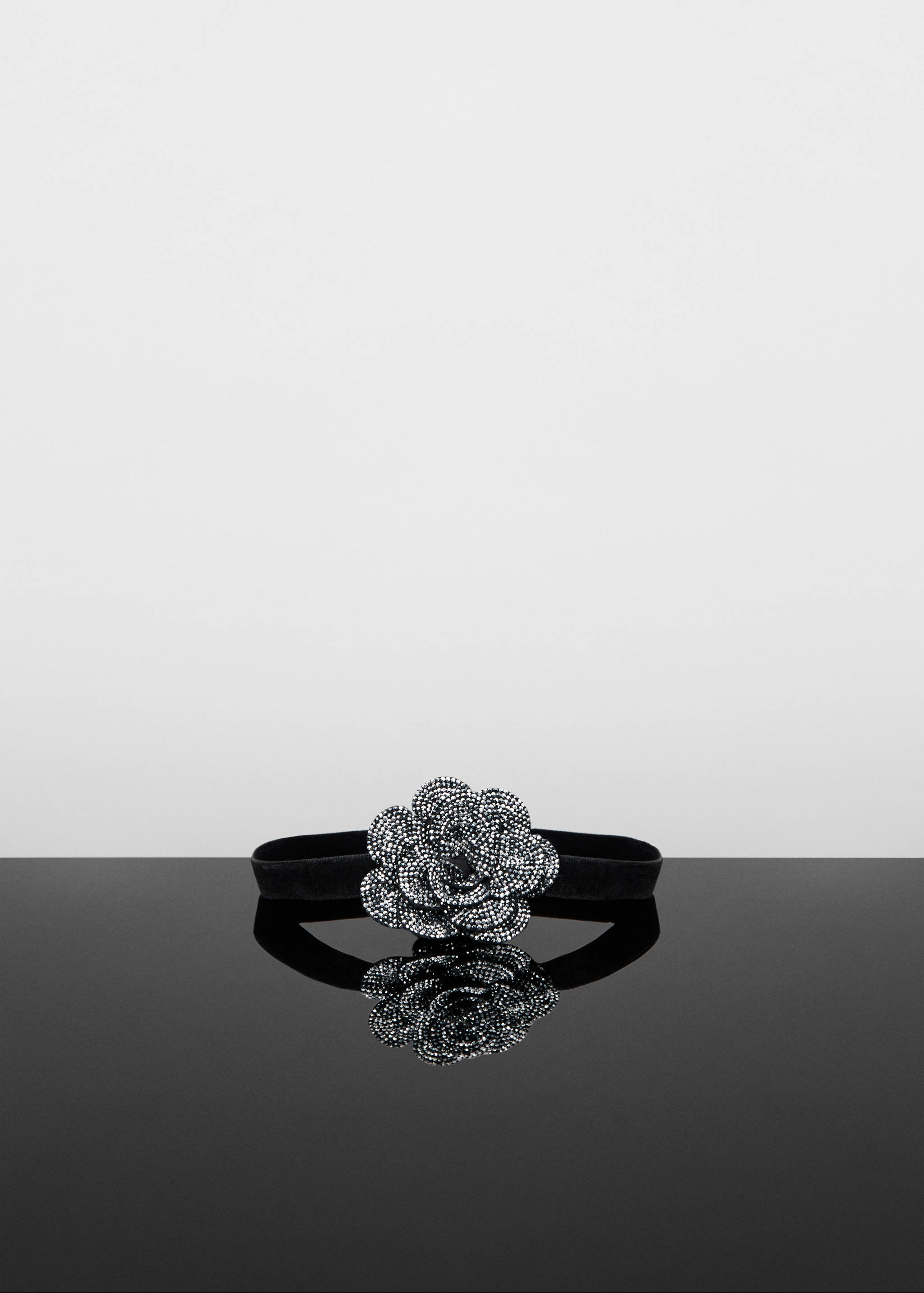 Maxi-flower crystal choker - Article without model