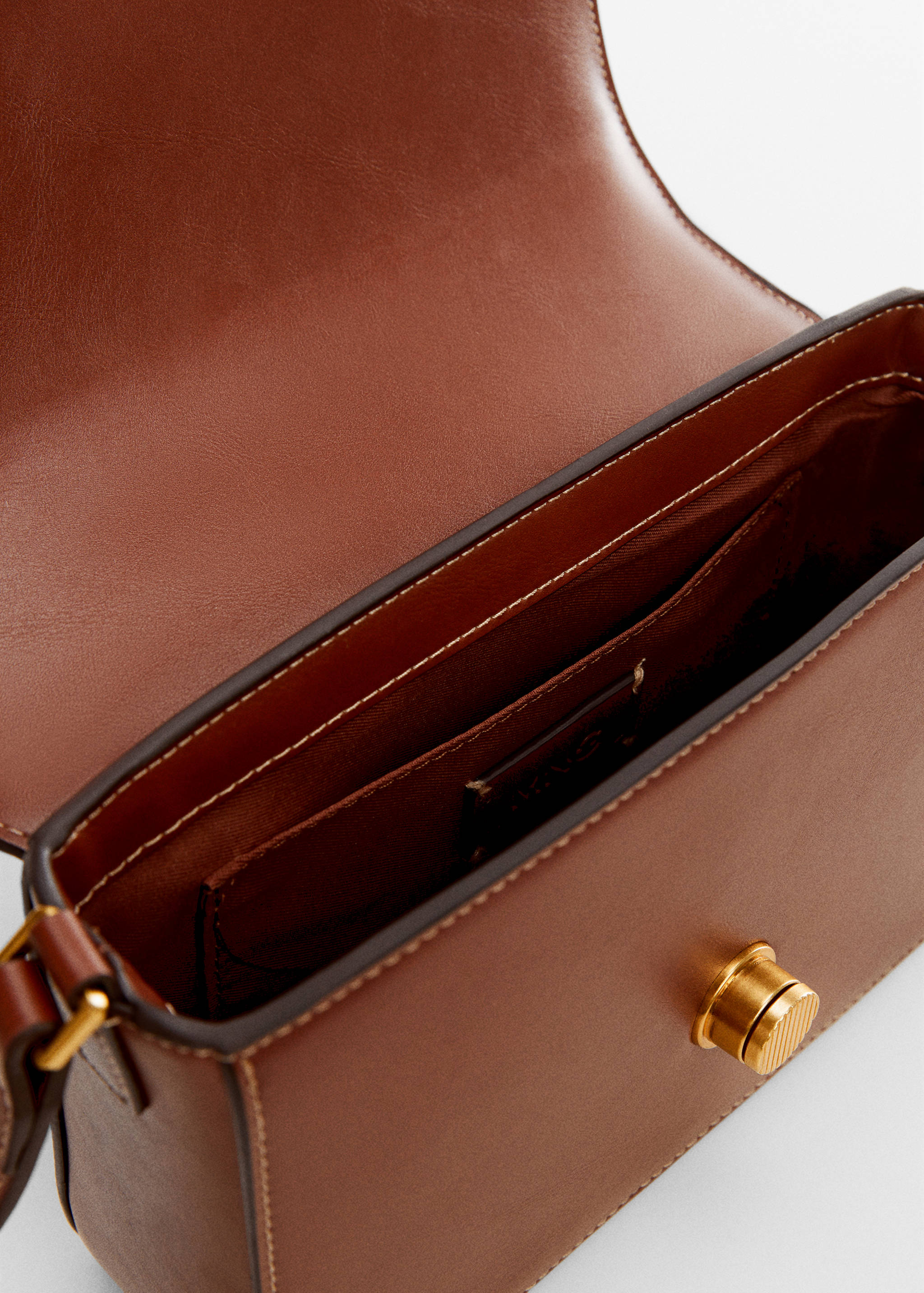 Crossbody bag with flap - Details of the article 2
