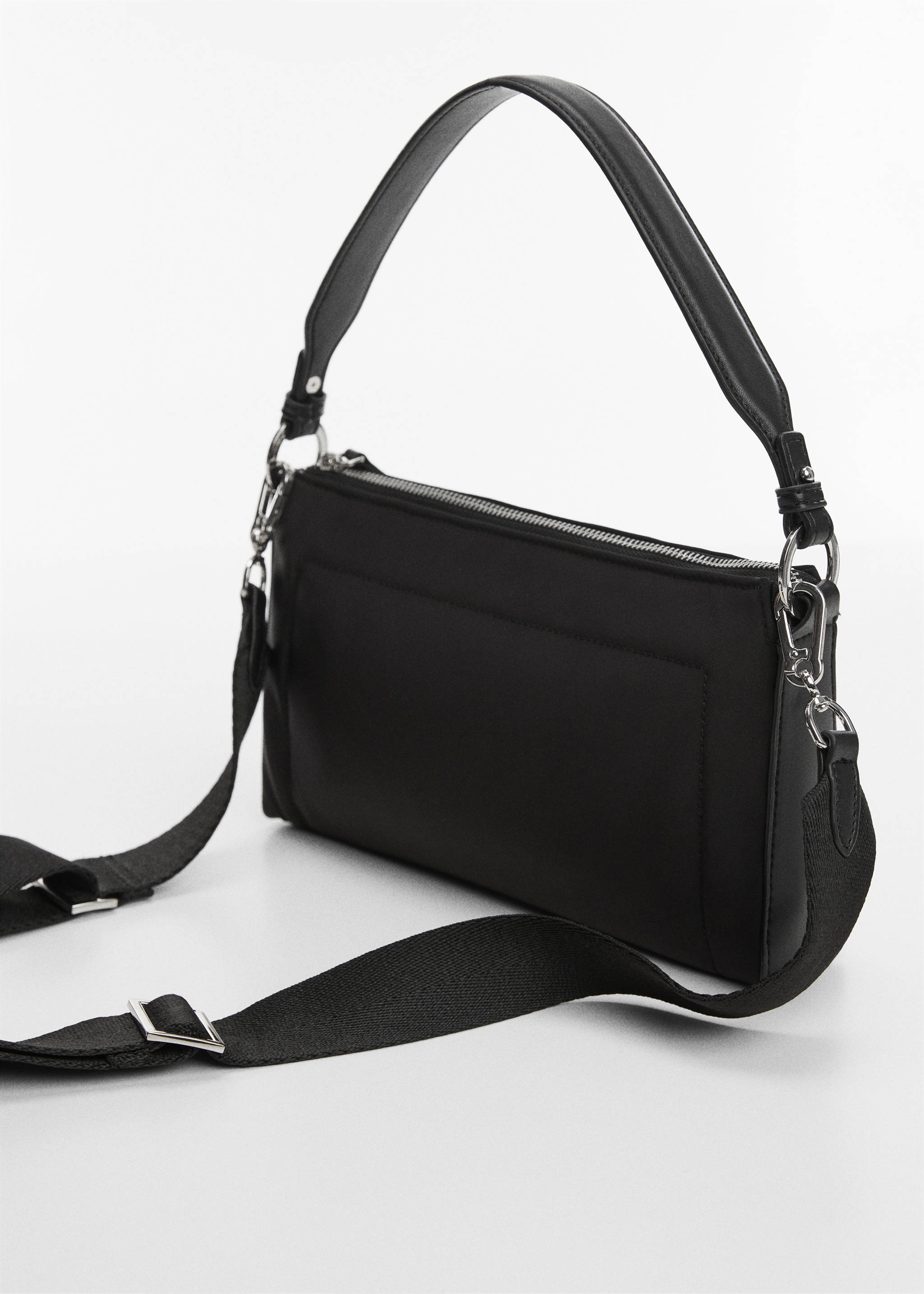 Shoulder bag with short handle - Details of the article 1