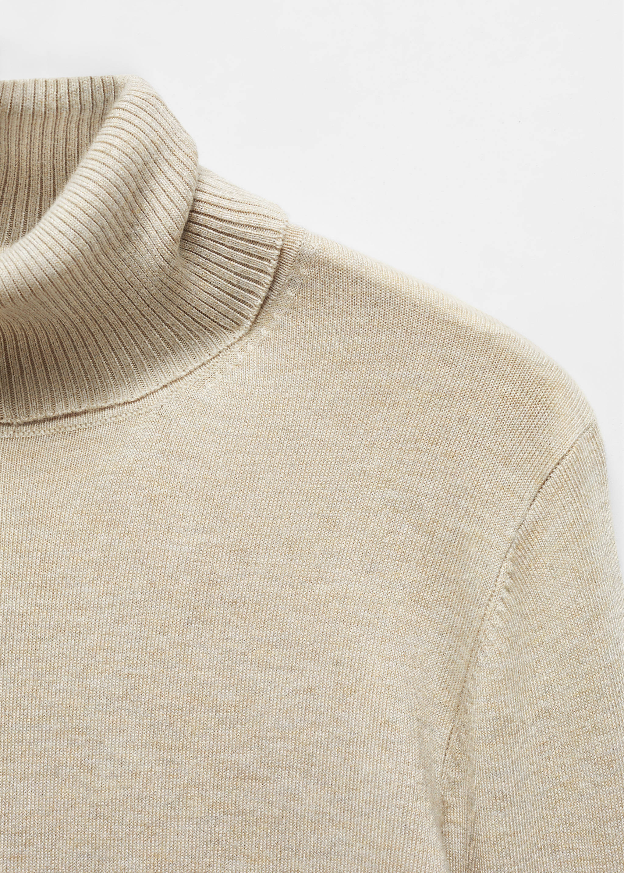 Fine-knit turtleneck sweater - Details of the article 8