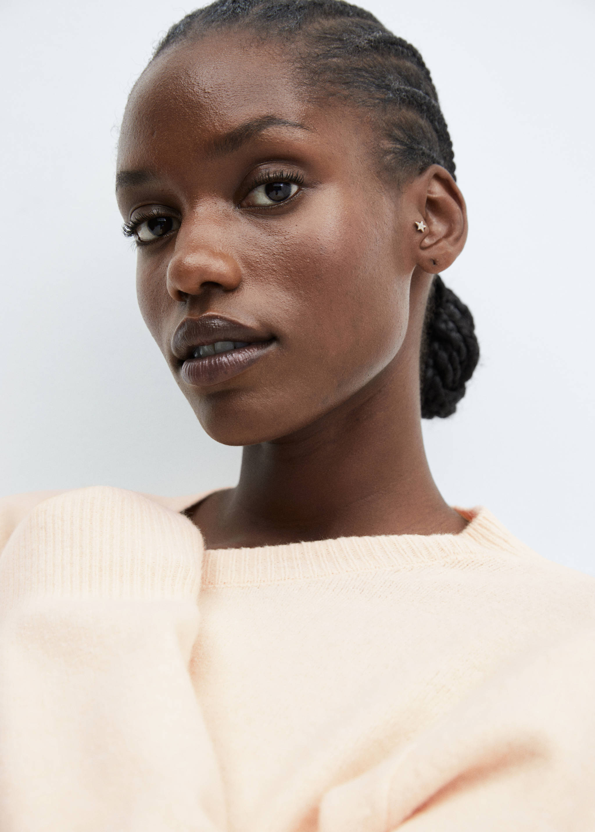 Round-neck knitted sweater - Details of the article 4