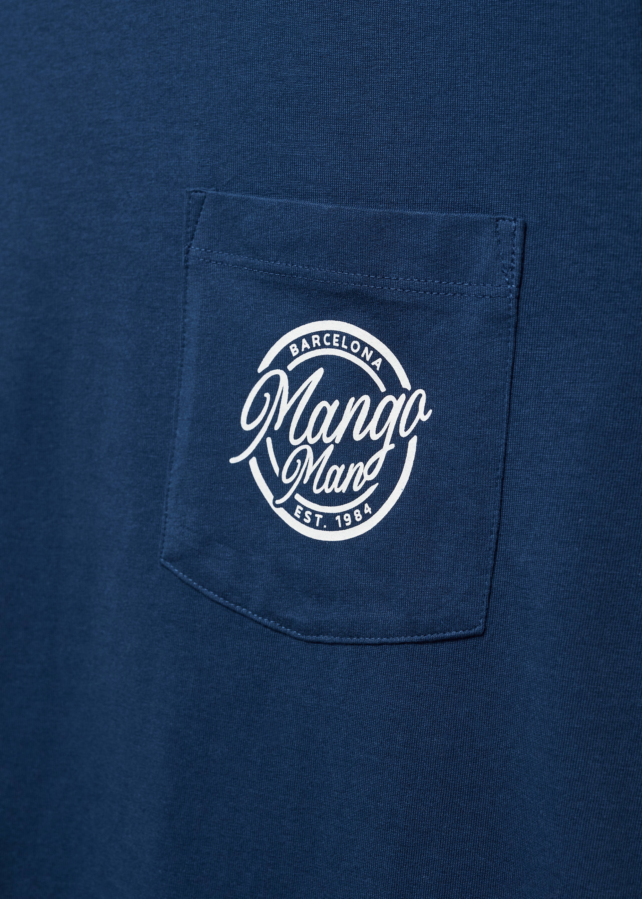 100% cotton t-shirt with logo - Details of the article 8
