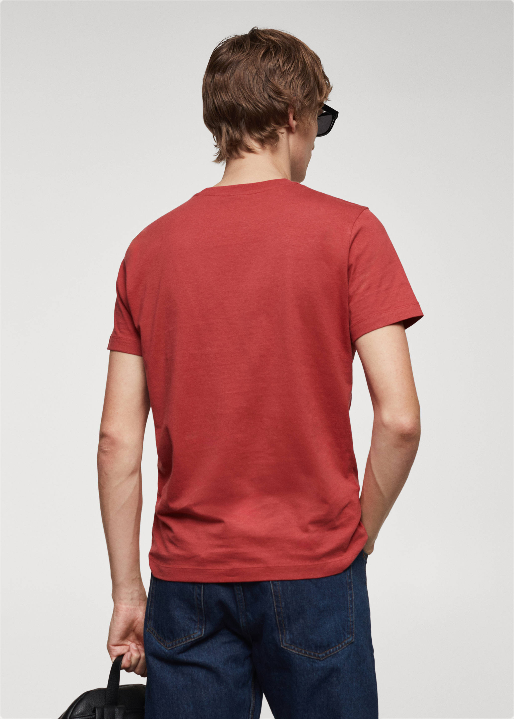 Camiseta slim fit 100% algodón - Reverso del artículo