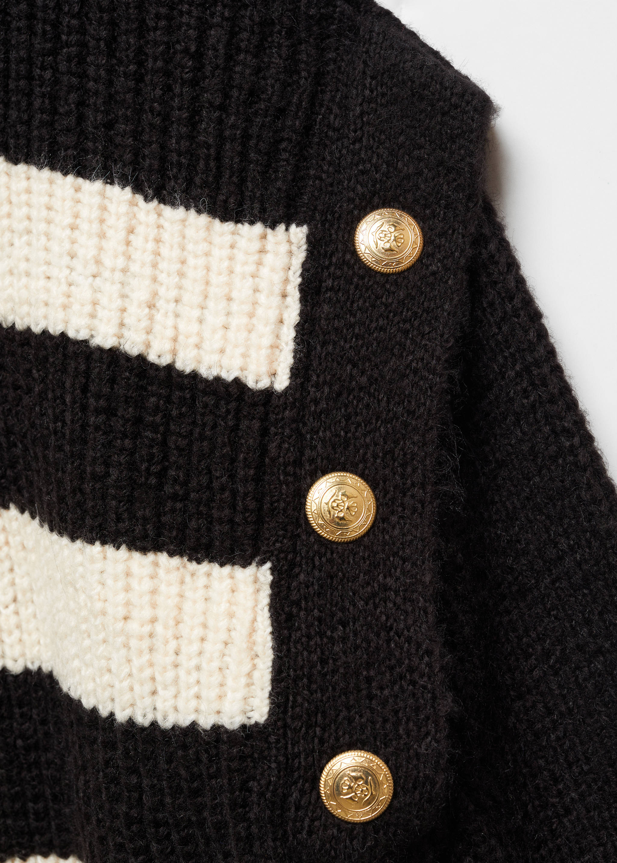 Buttoned striped sweater - Details of the article 8