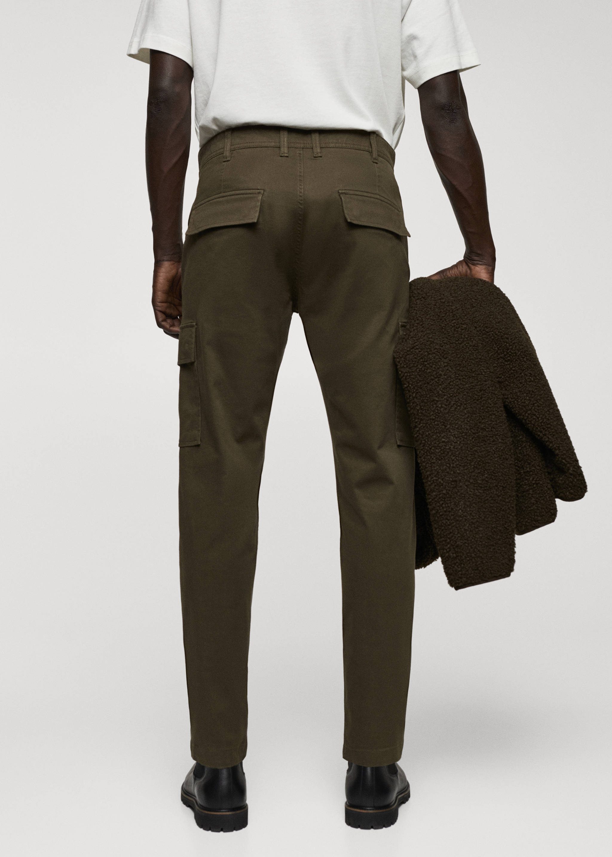 Pantalón cargo algodón slim fit - Reverso del artículo