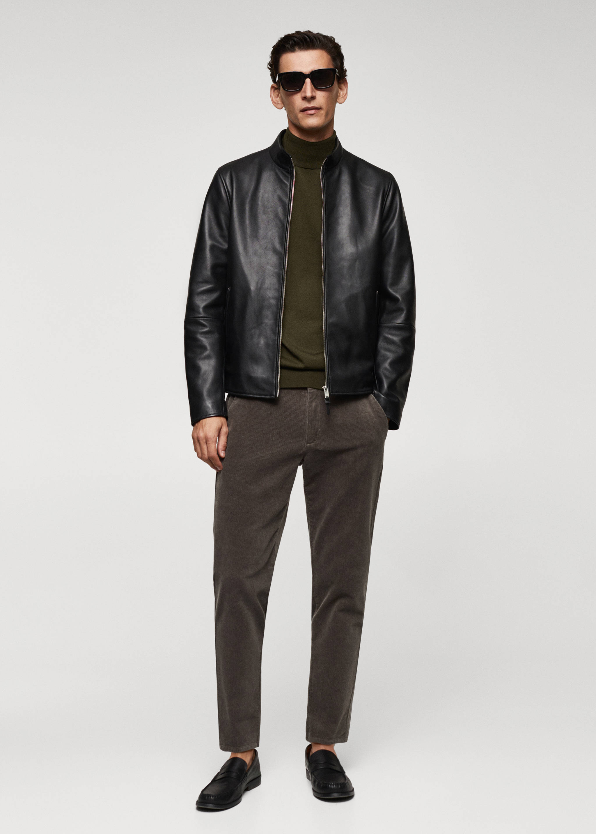 Брюки slim fit из микровельвета - Общий план