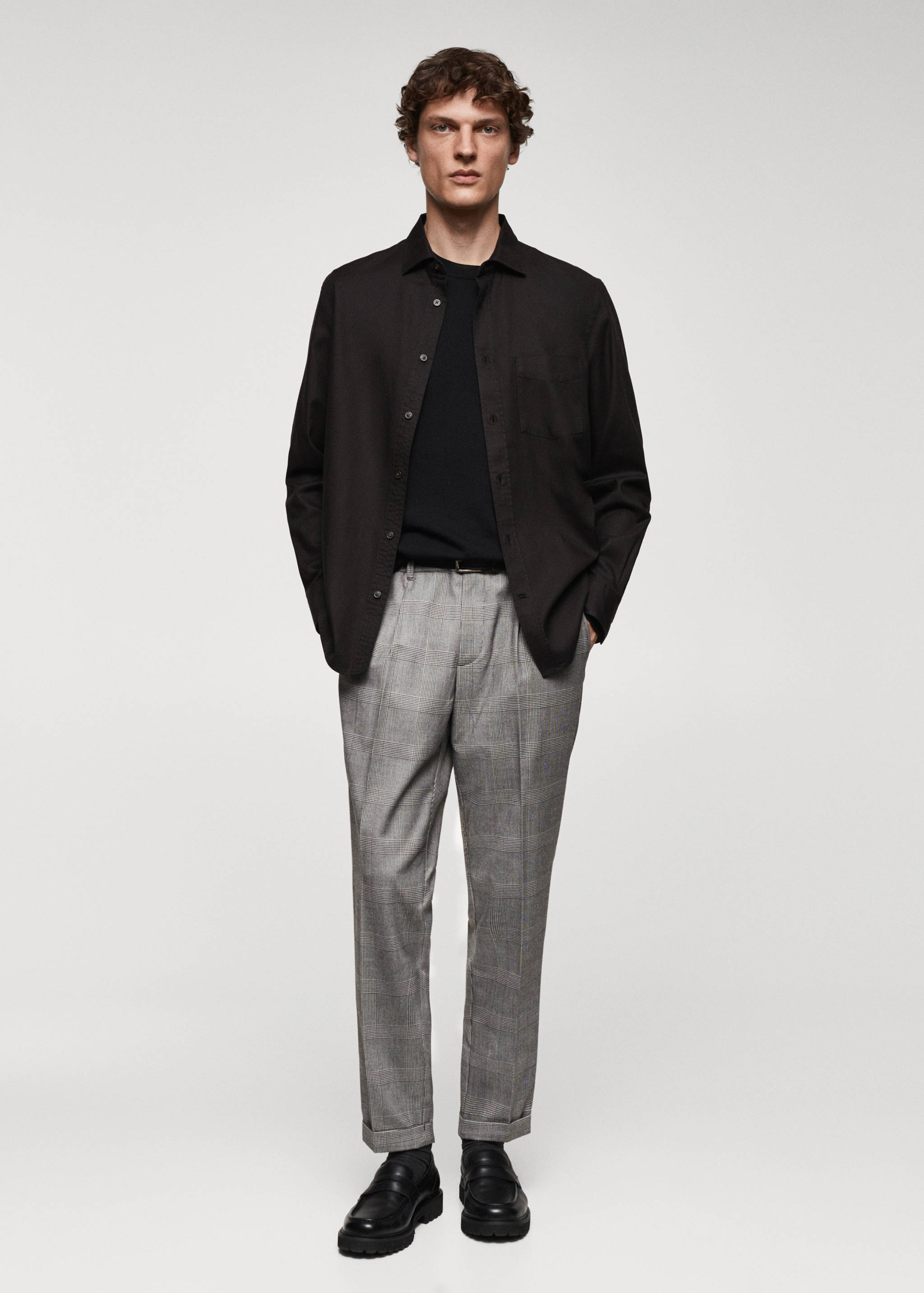 Check pleated trousers - General plane