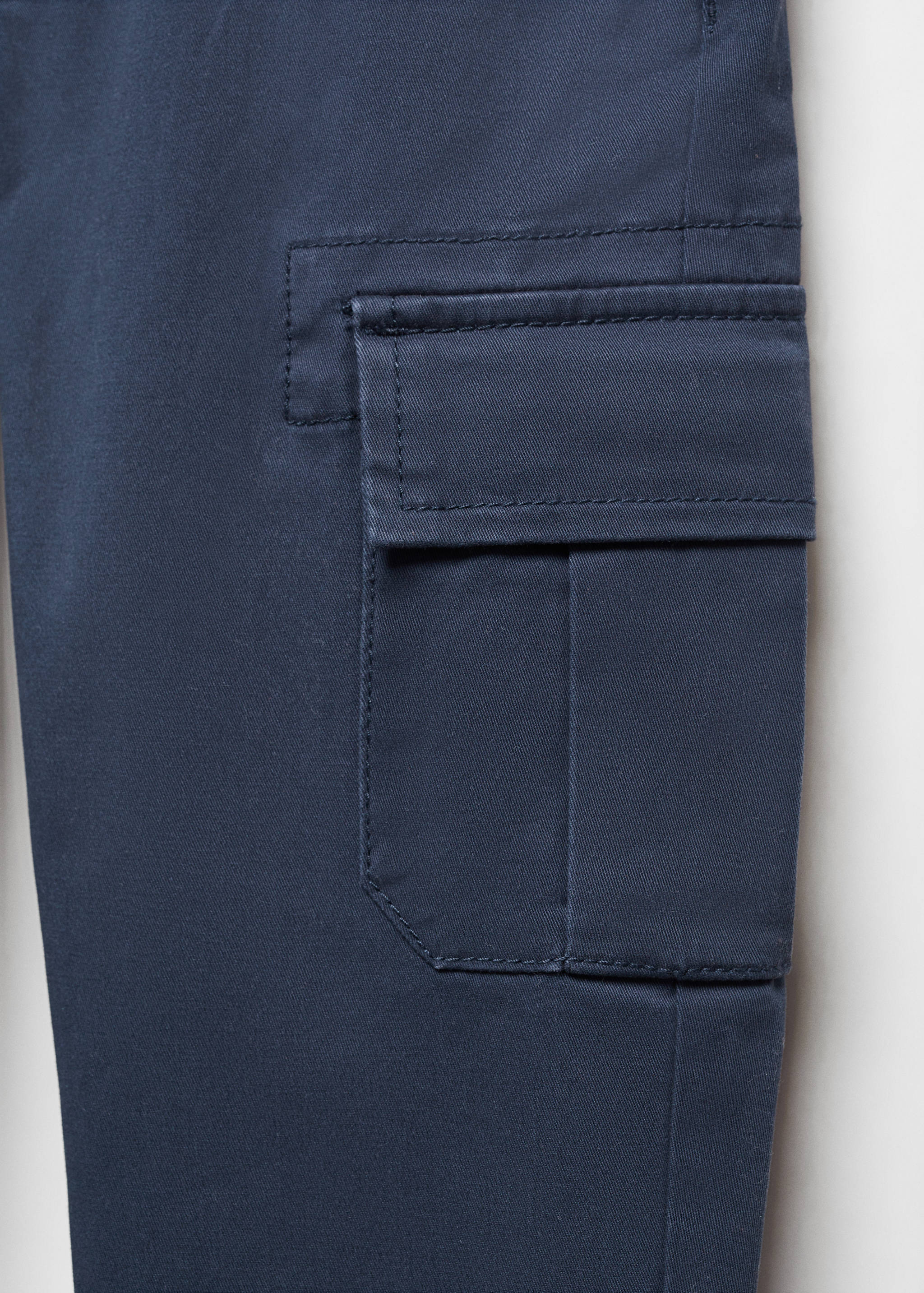 Regular-fit cargo trousers - Details of the article 8