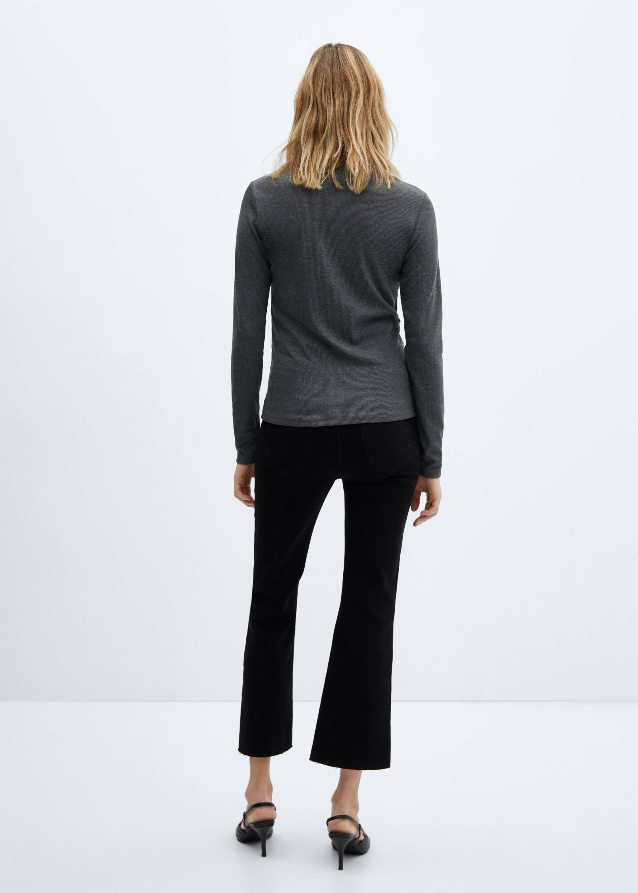 Maternity flared cropped jeans - Reverse of the article