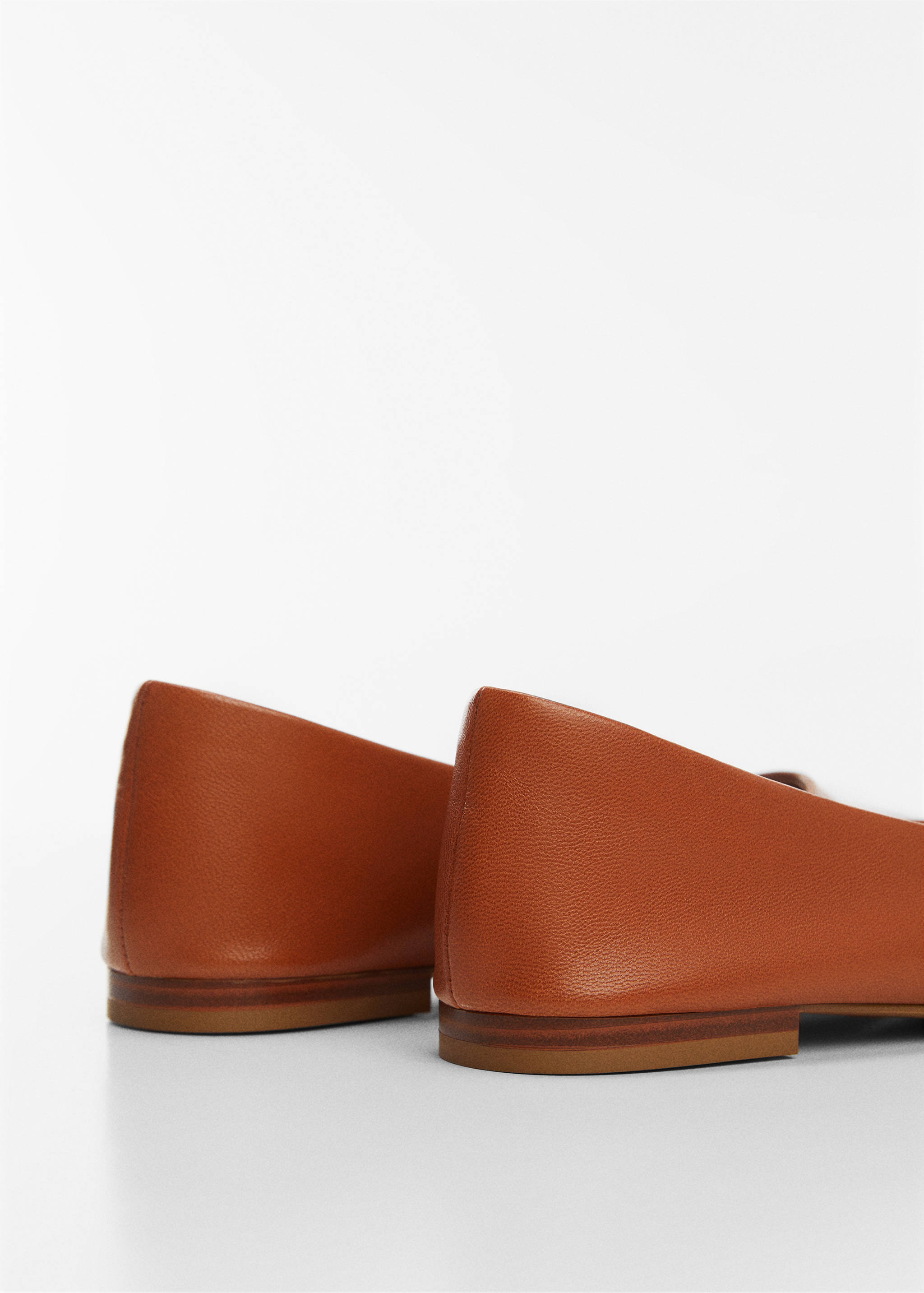 Кожаные балетки - Деталь изделия 1