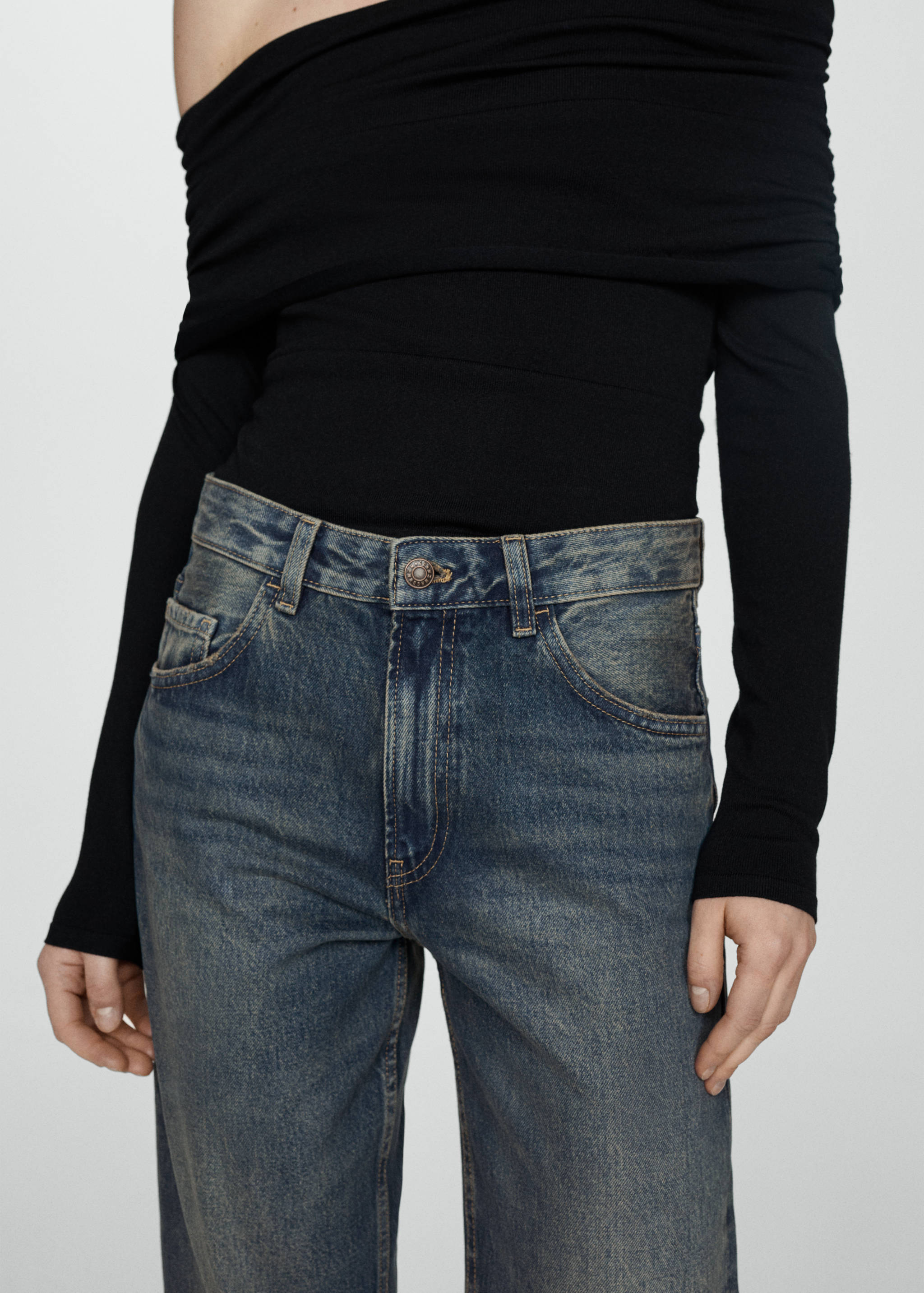 Mid-rise straight jeans - Details of the article 4