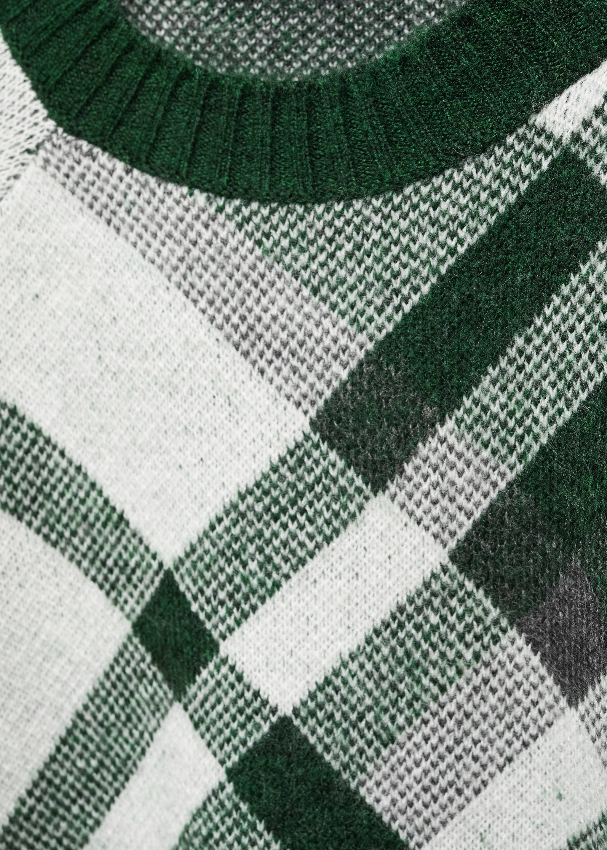 Checks knitted sweater - Details of the article 8