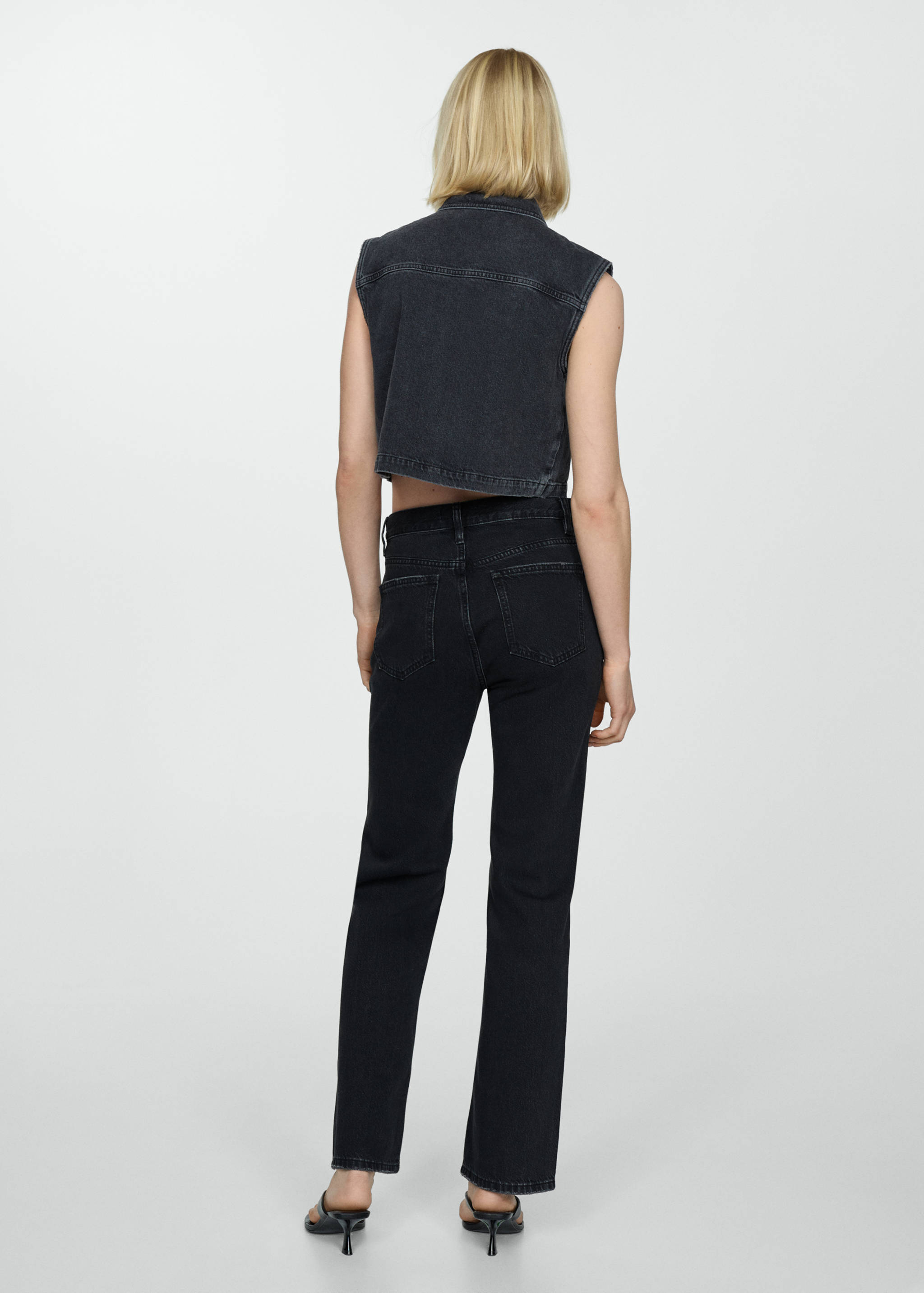 Mid-rise straight jeans - Reverse of the article