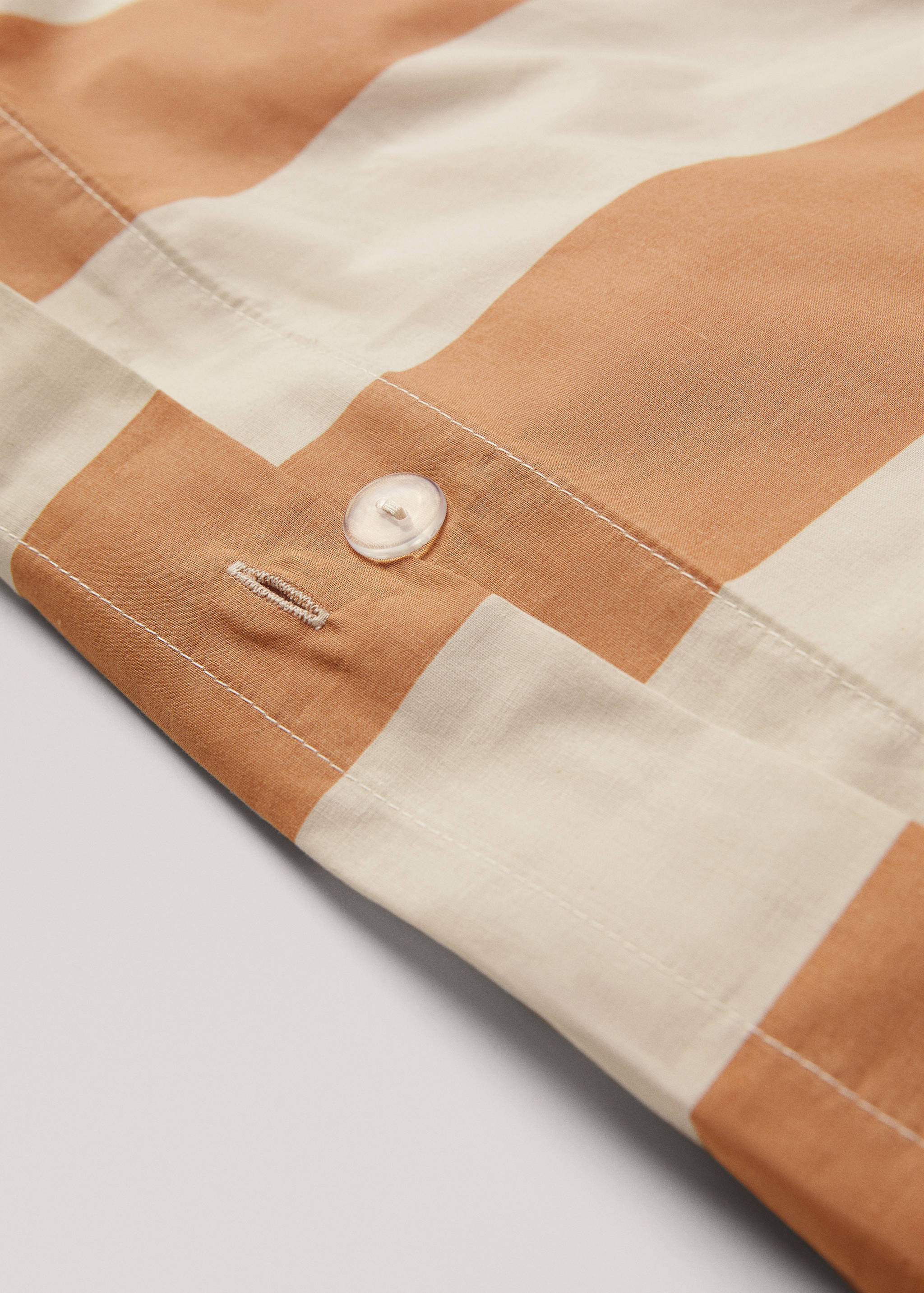 Cotton duvet cover with contrast stripe design king bed - Details of the article 2