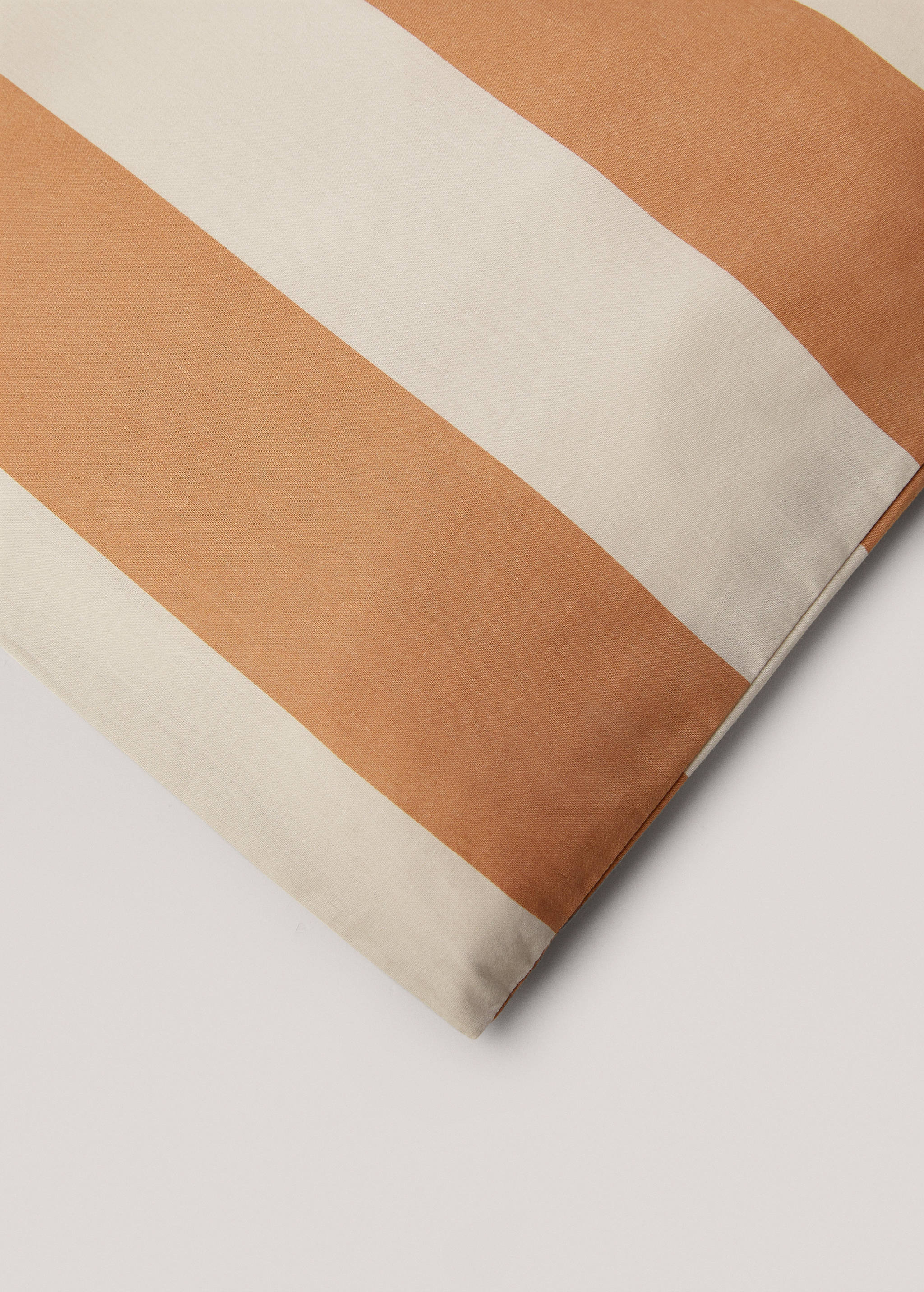 Cotton duvet cover with contrast stripe design king bed - Details of the article 3