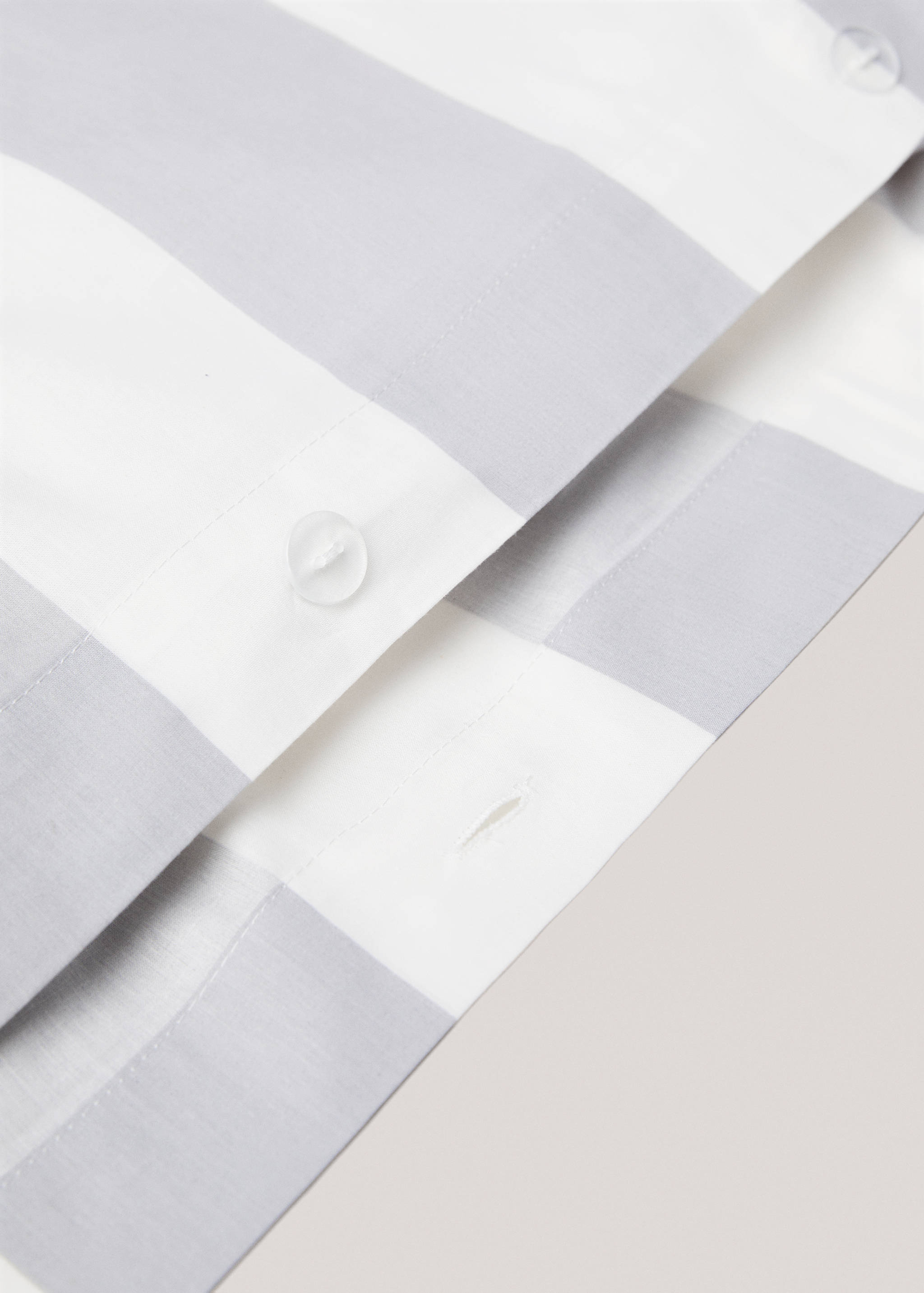 Cotton duvet cover with contrast stripe design king bed - Details of the article 1