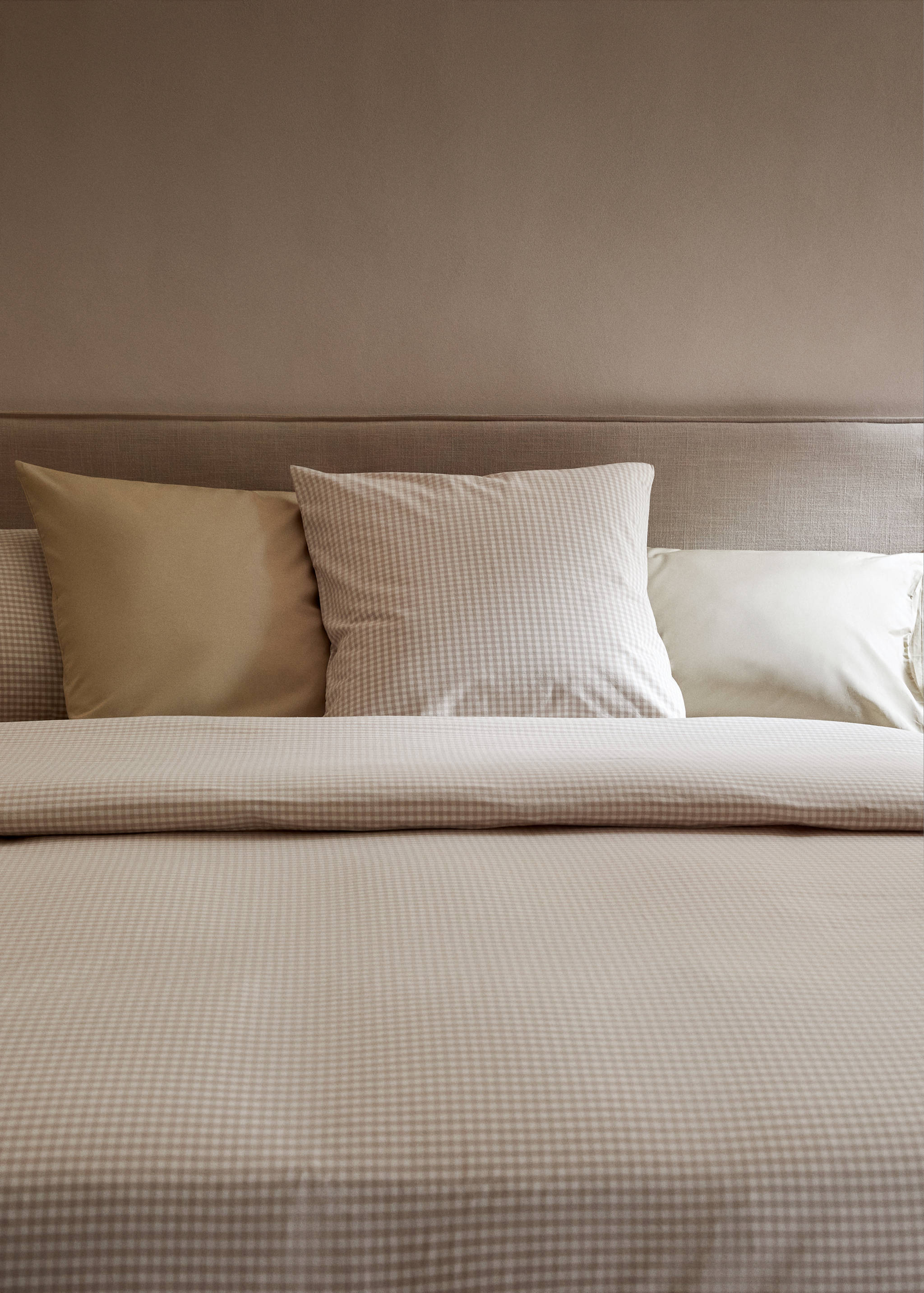 Cotton duvet cover with gingham check design for king bed - Details of the article 8