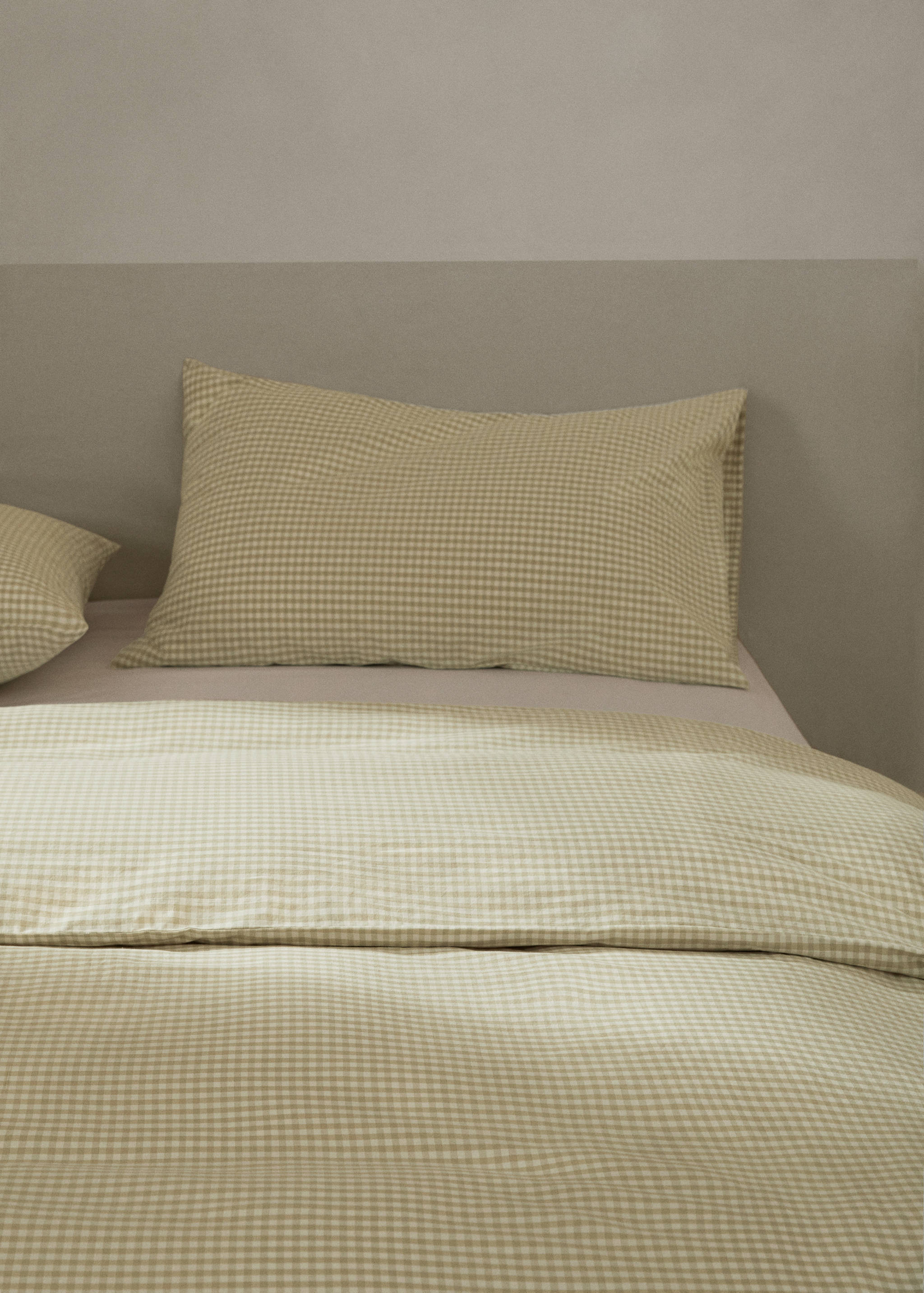 Cotton duvet cover with gingham check design for king bed - Details of the article 7