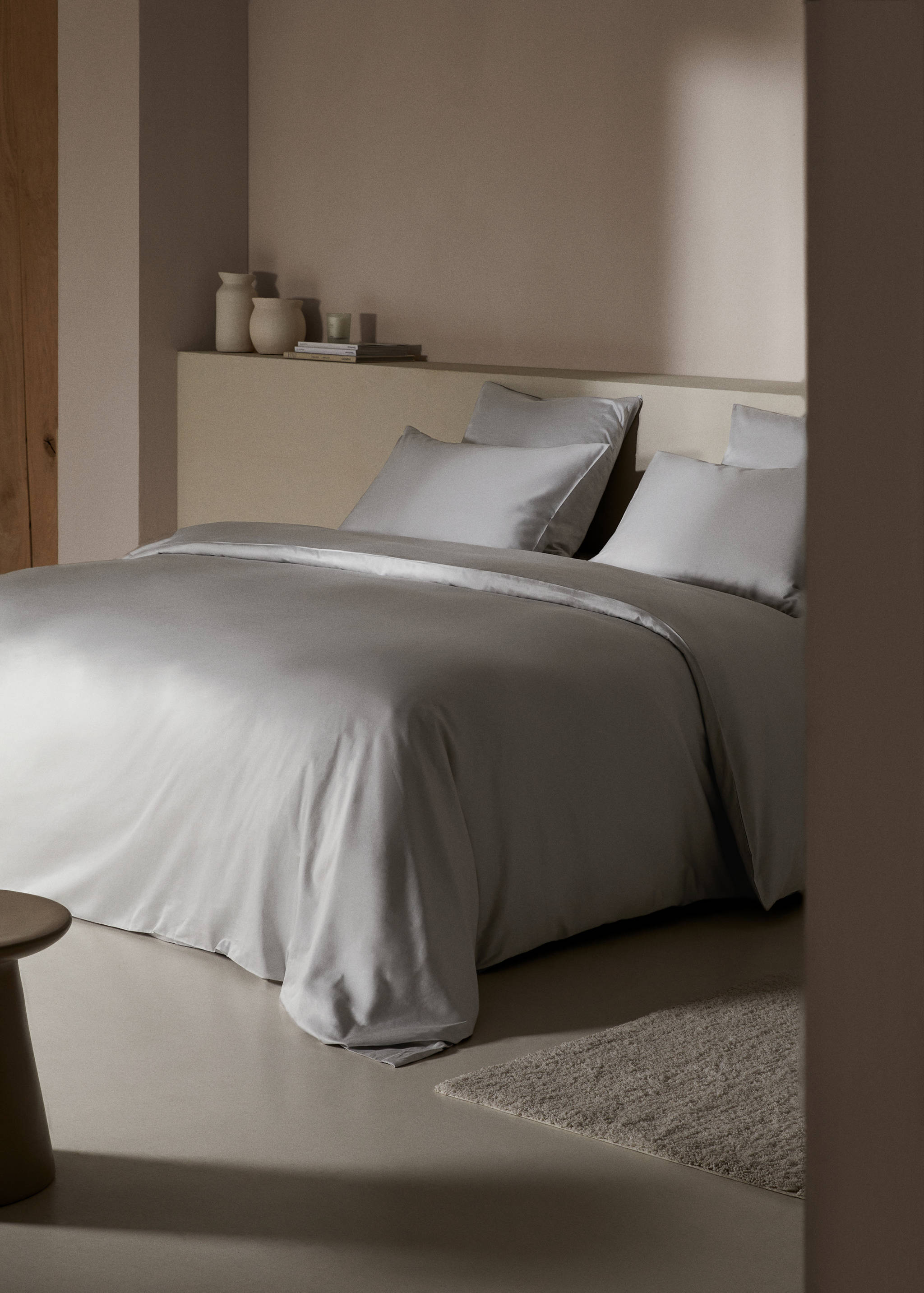 Сатениран горен чаршаф за единично легло - Обща равнина