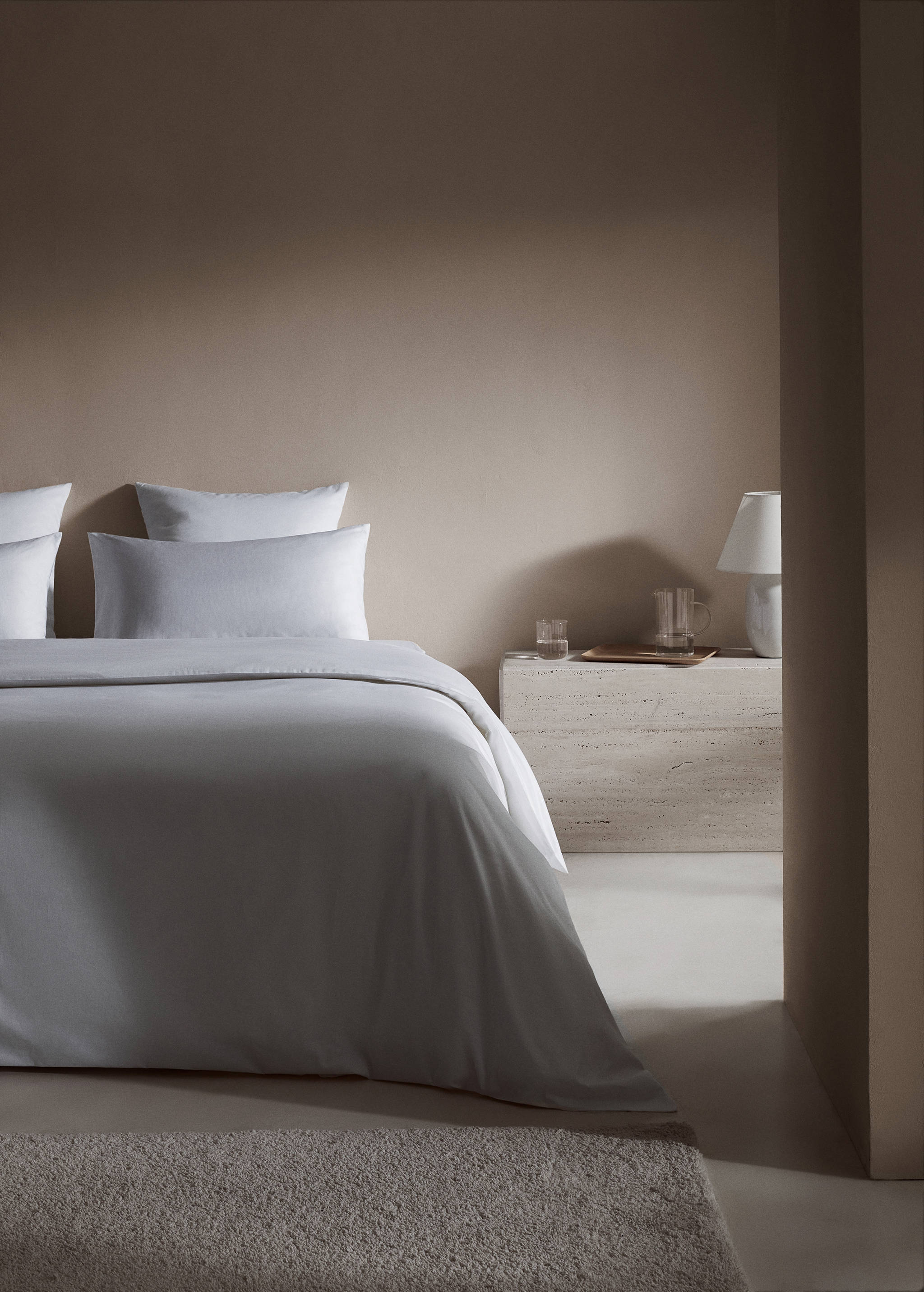 Satin duvet cover for king bed - General plane