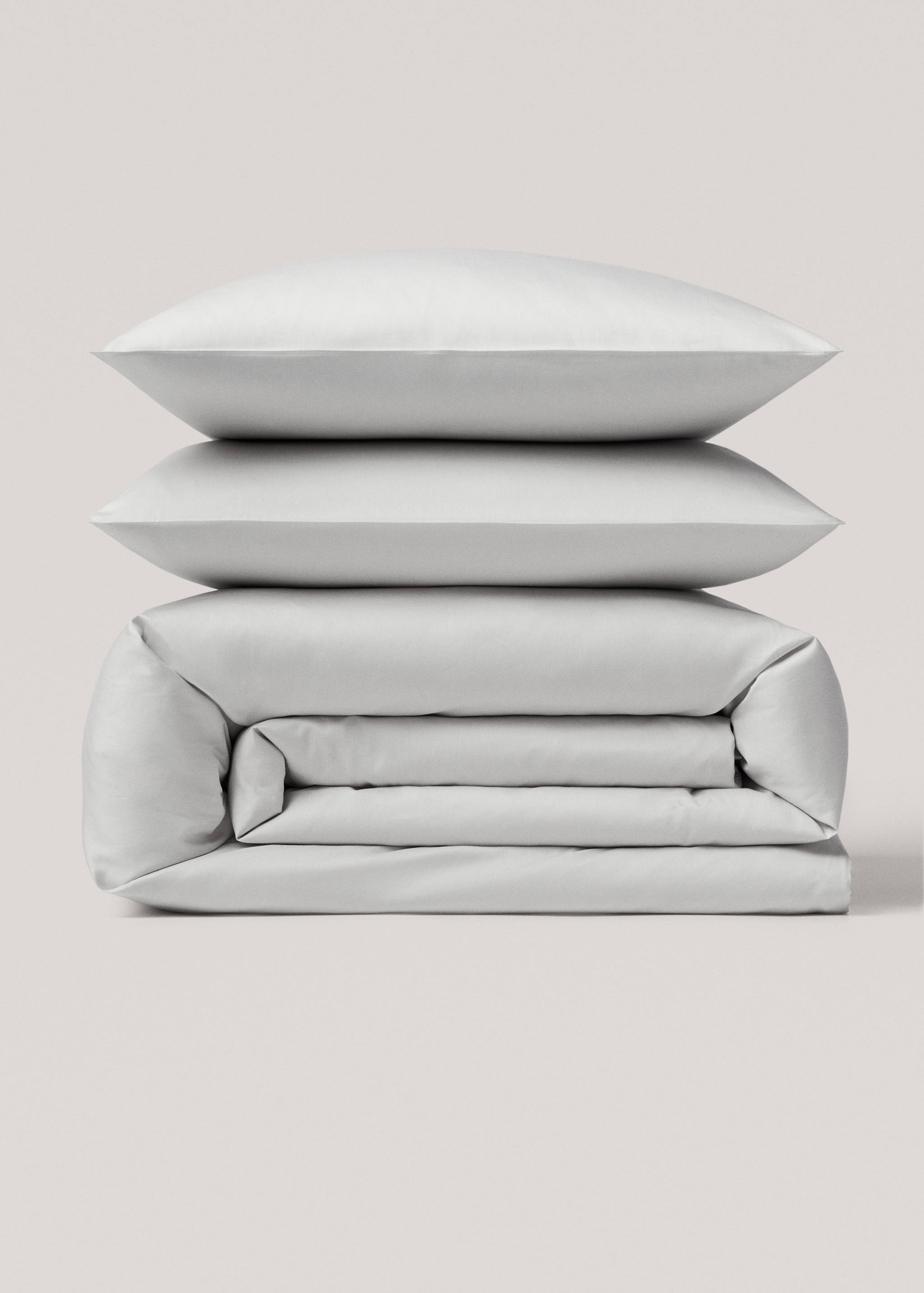 Satin duvet cover for king bed - Article without model