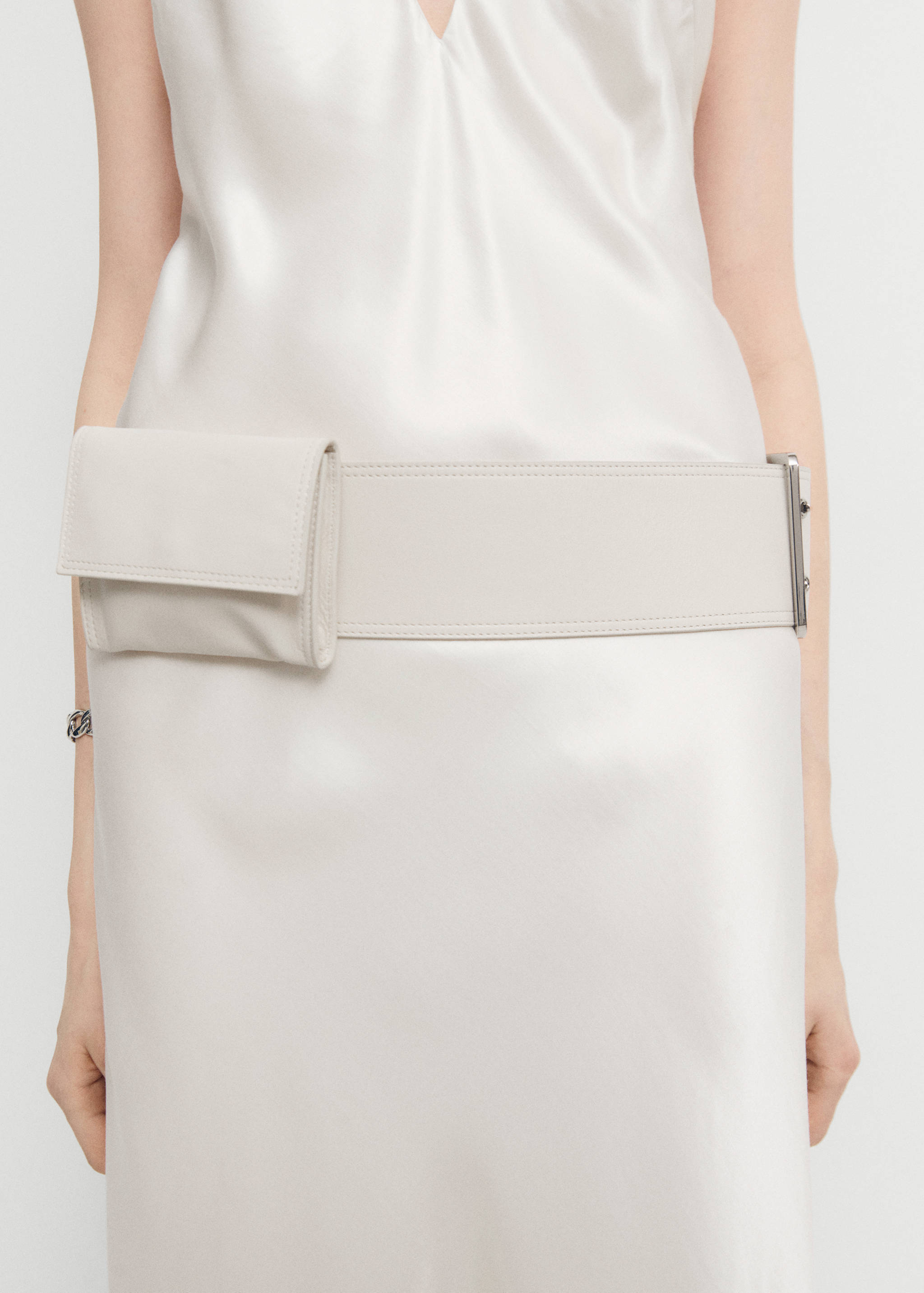 Кожаная поясная сумка на ремне - Общий план