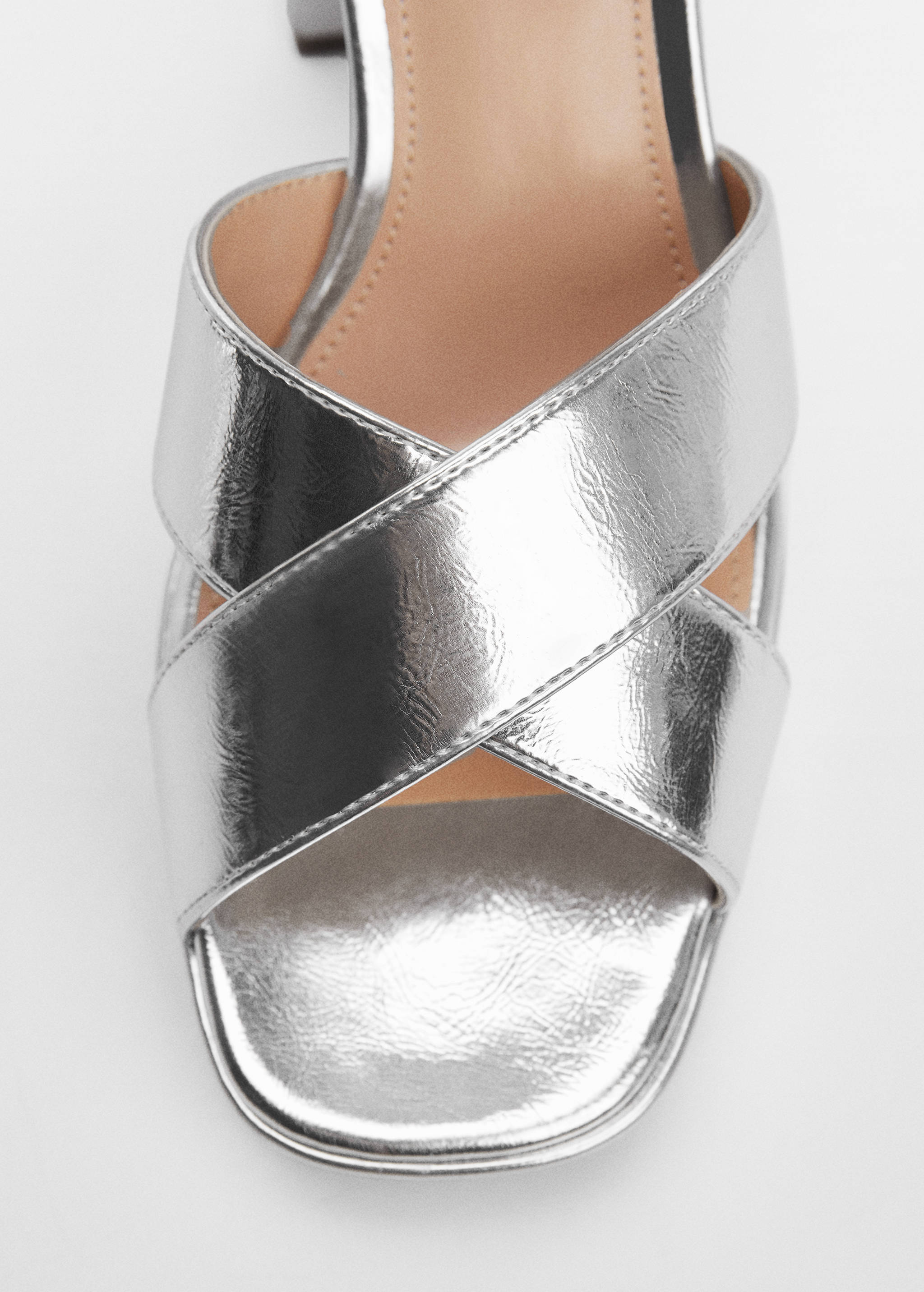 Metallic heel sandals - Details of the article 2