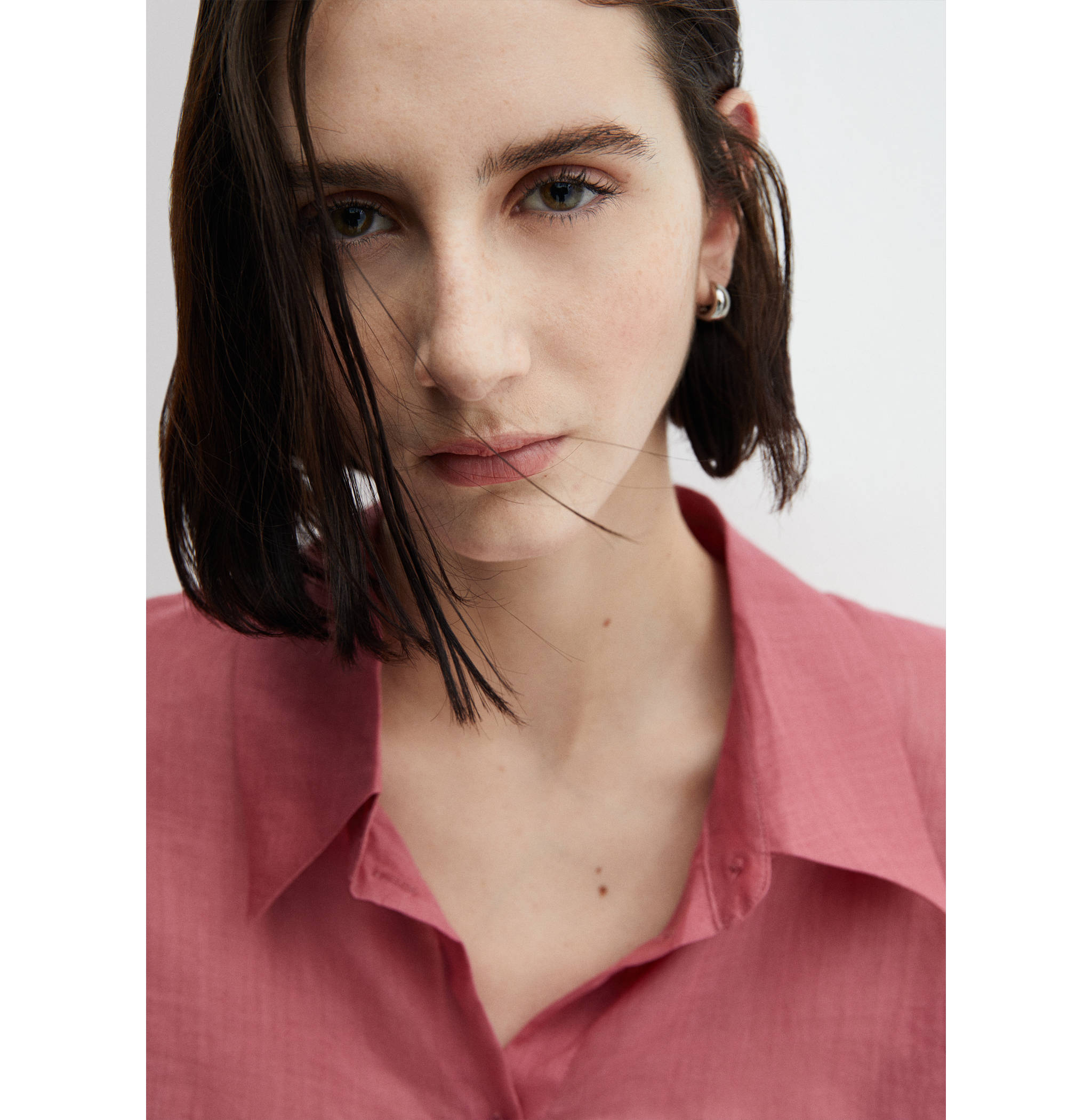 Oversize shirt openings - Details of the article 1