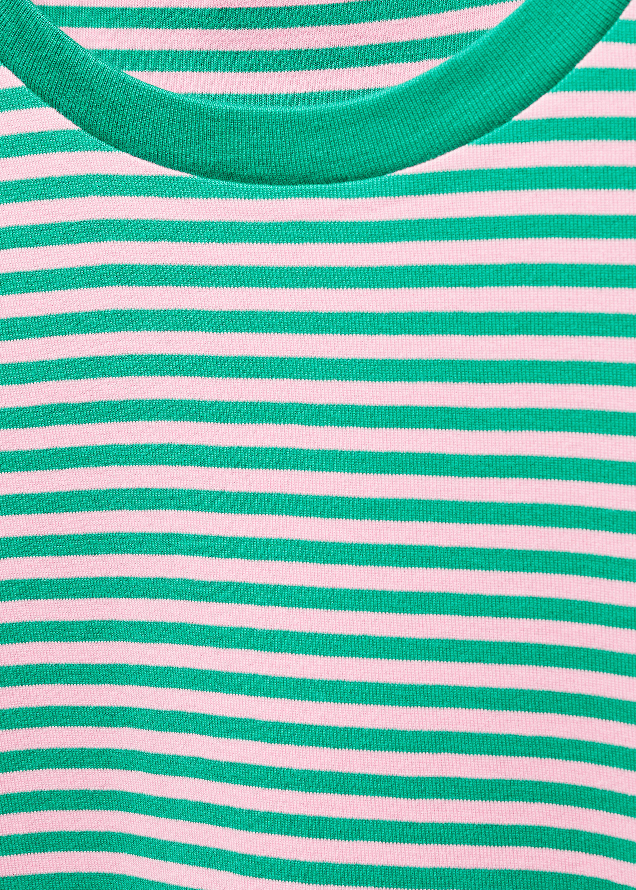 Striped short-sleeved t-shirt - Details of the article 8