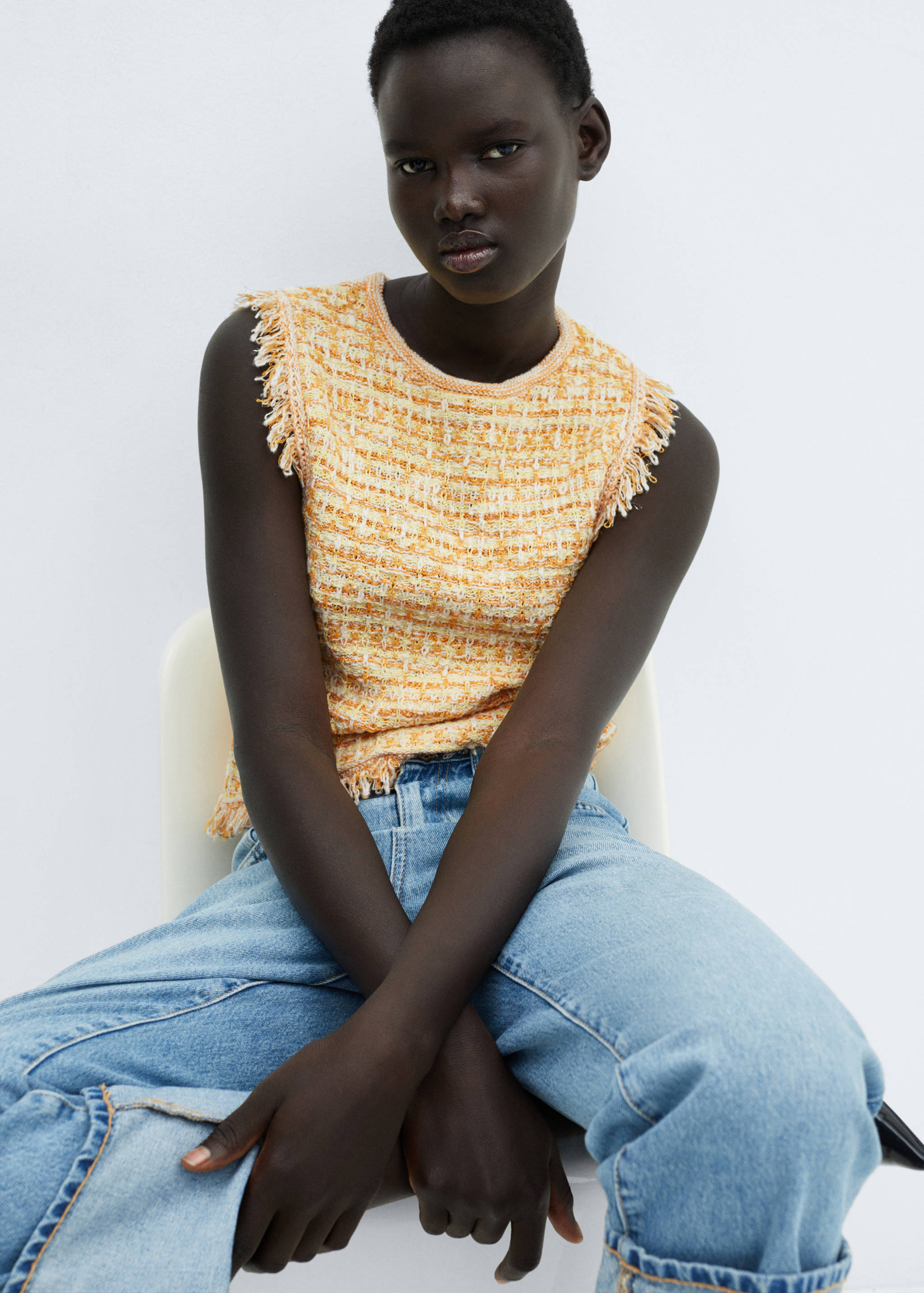 Tweed top with frayed detail - Details of the article 2