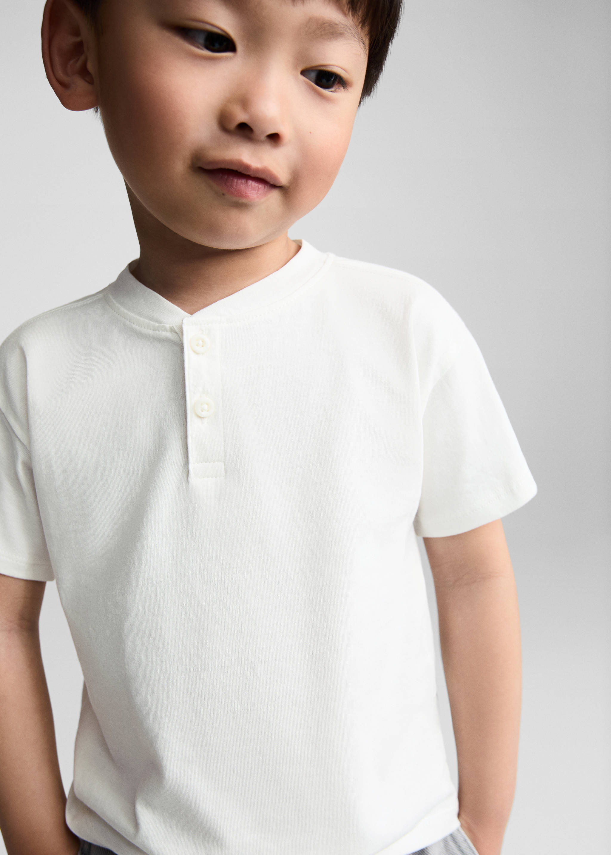 T-shirt basique en coton - Détail de l'article 1