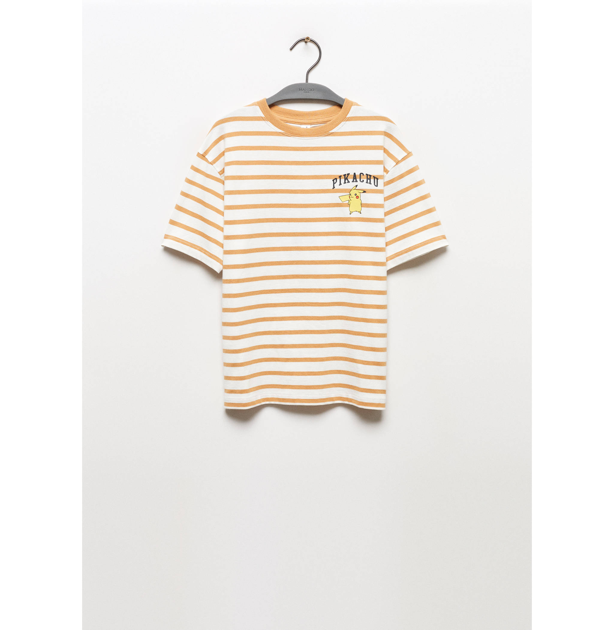 Pikachu Pokemon t-shirt - Article without model