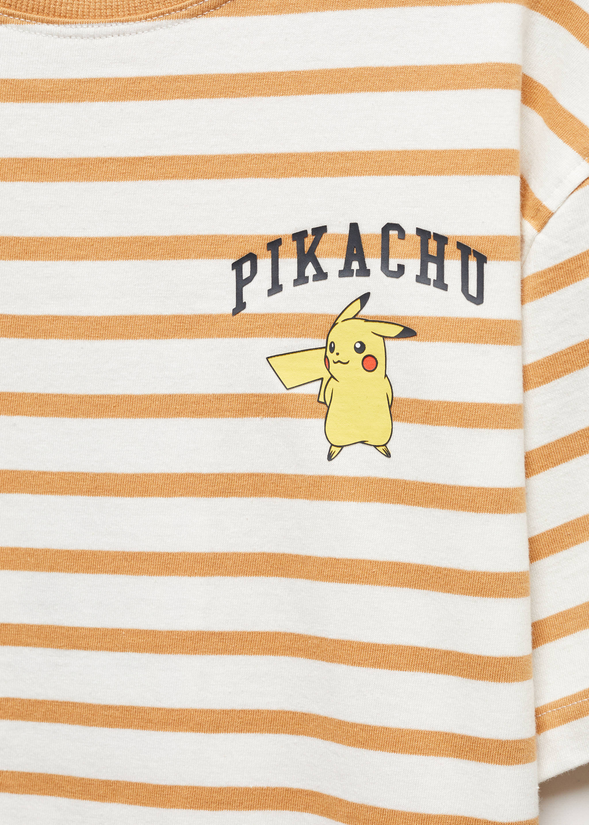 Pikachu Pokemon t-shirt - Details of the article 8