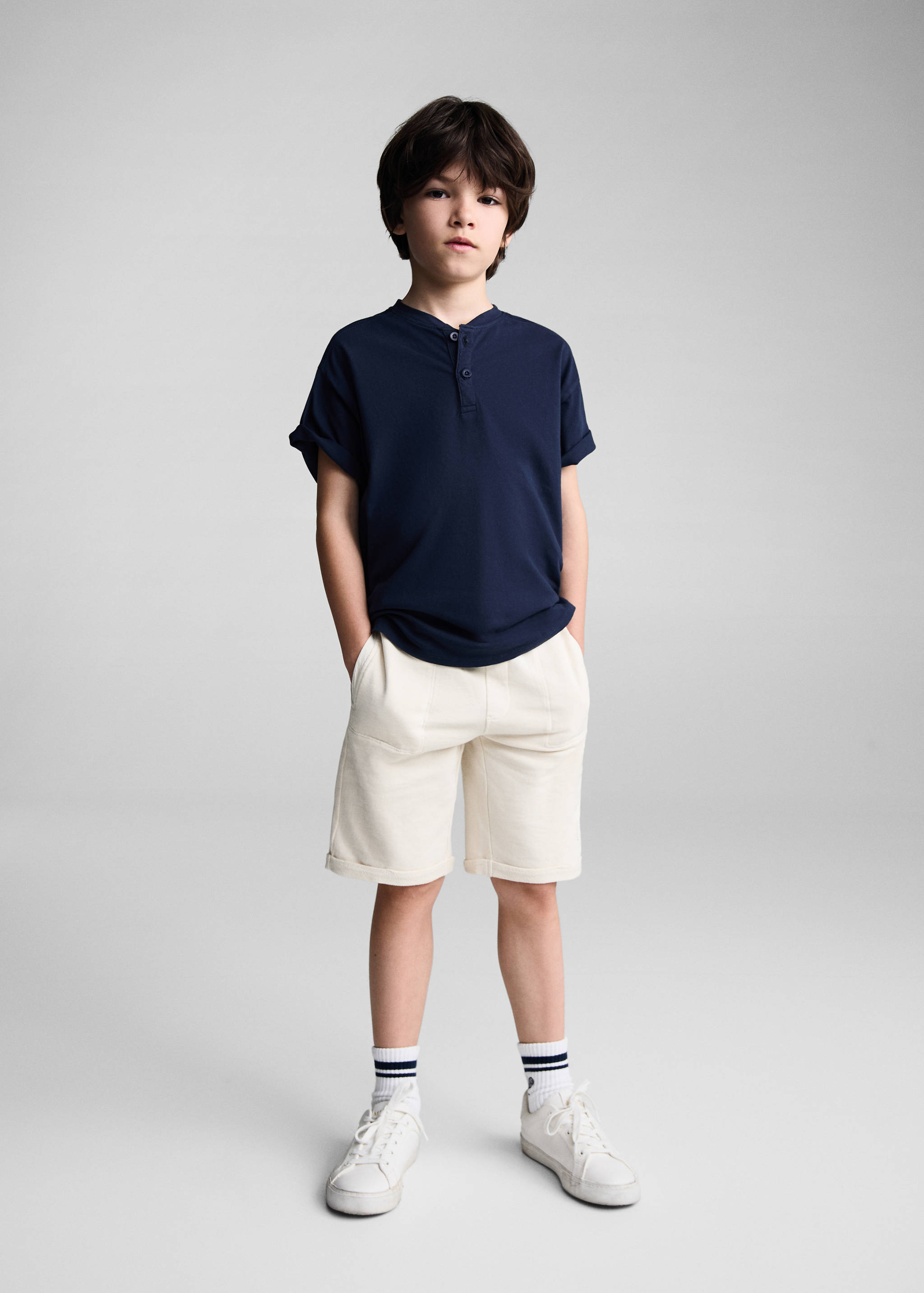 Buttoned cotton T-shirt - General plane