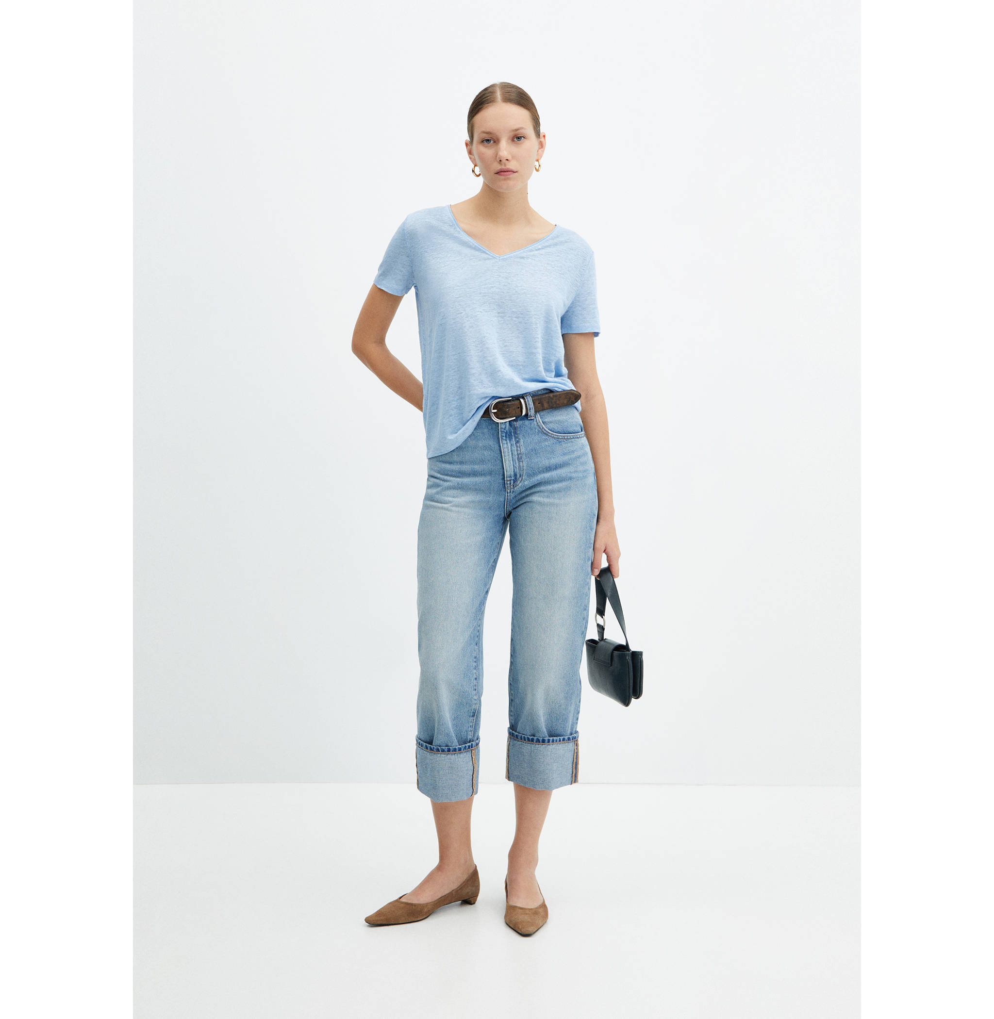 V-neck linen t-shirt - General plane