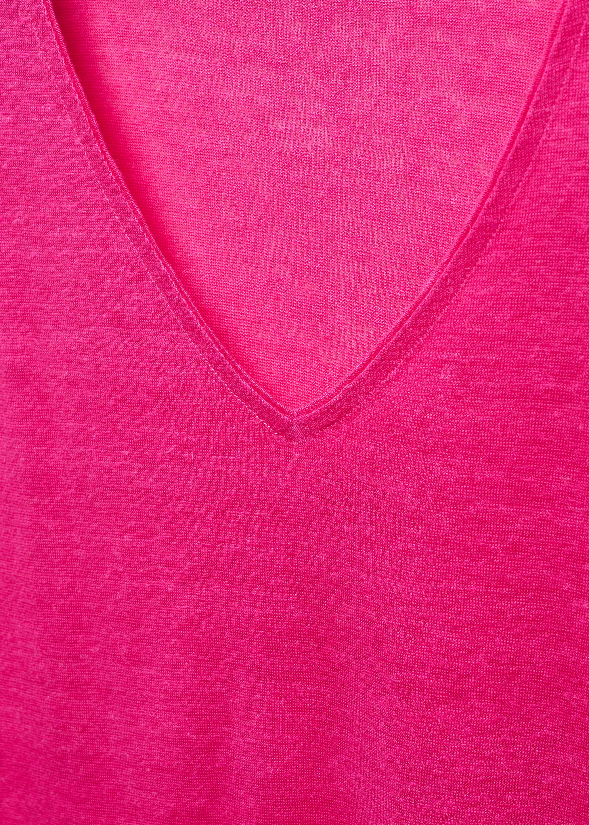 V-neck linen t-shirt - Details of the article 8