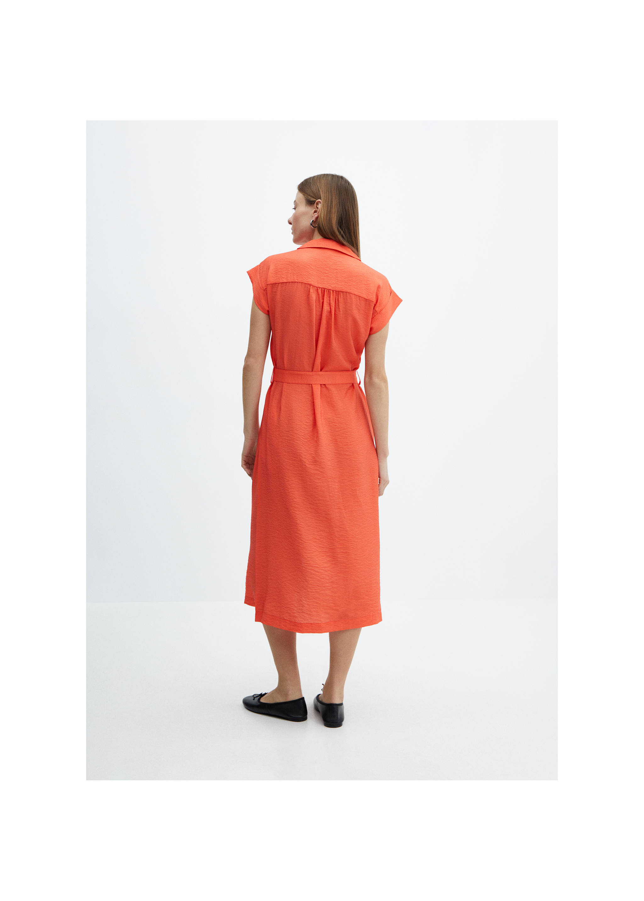 Textured shirt dress with bow - Reverse of the article, Coral Red. Ref: 67007124-00.