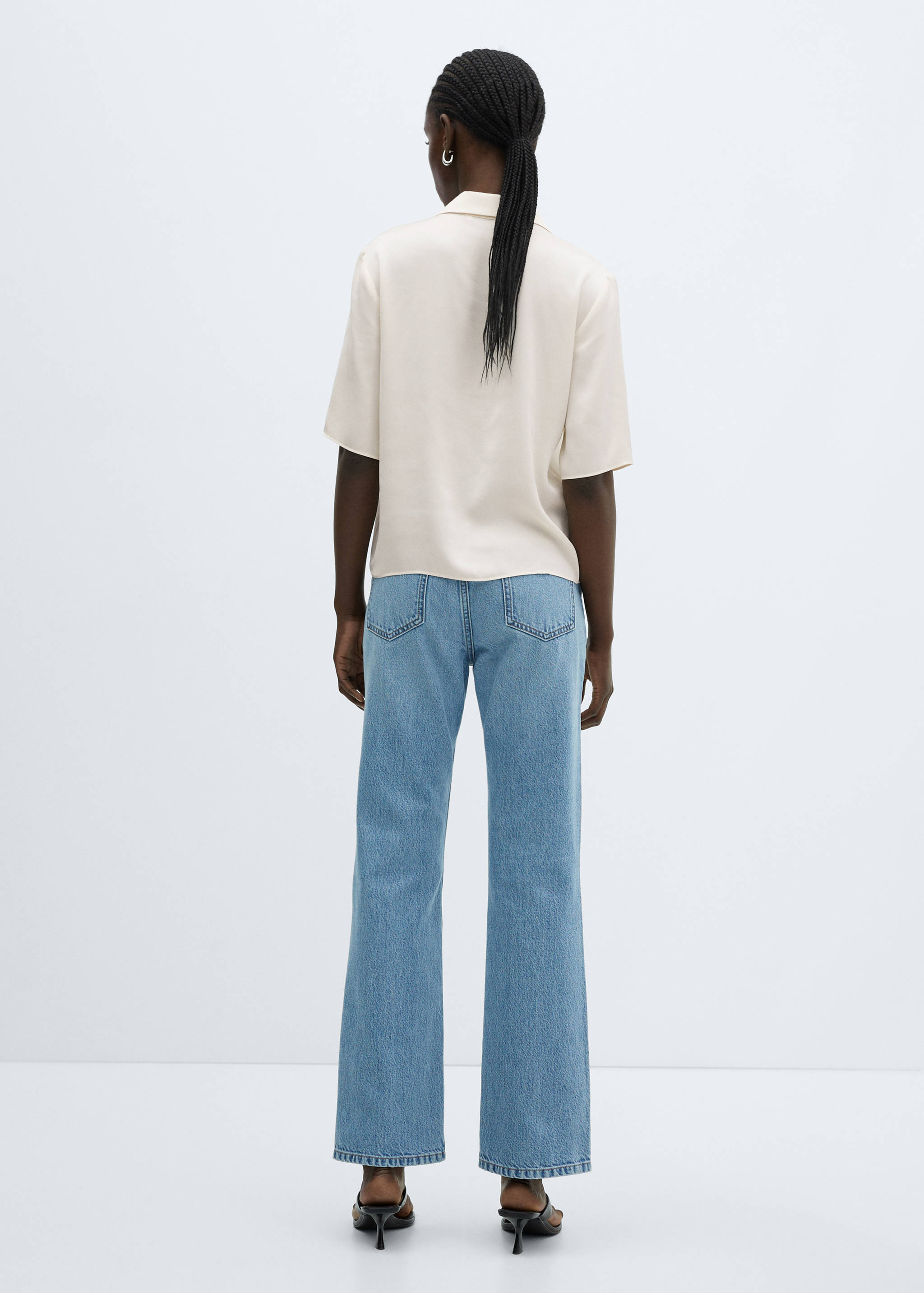 Chemise satinée manches courtes - Verso de l’article