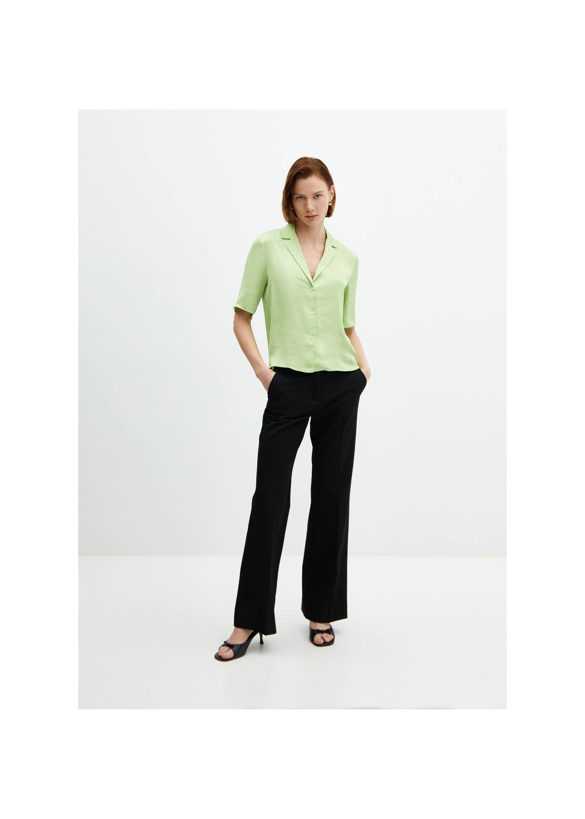 Short-sleeved satin shirt - General plane, Green. Ref: 67007129-00.