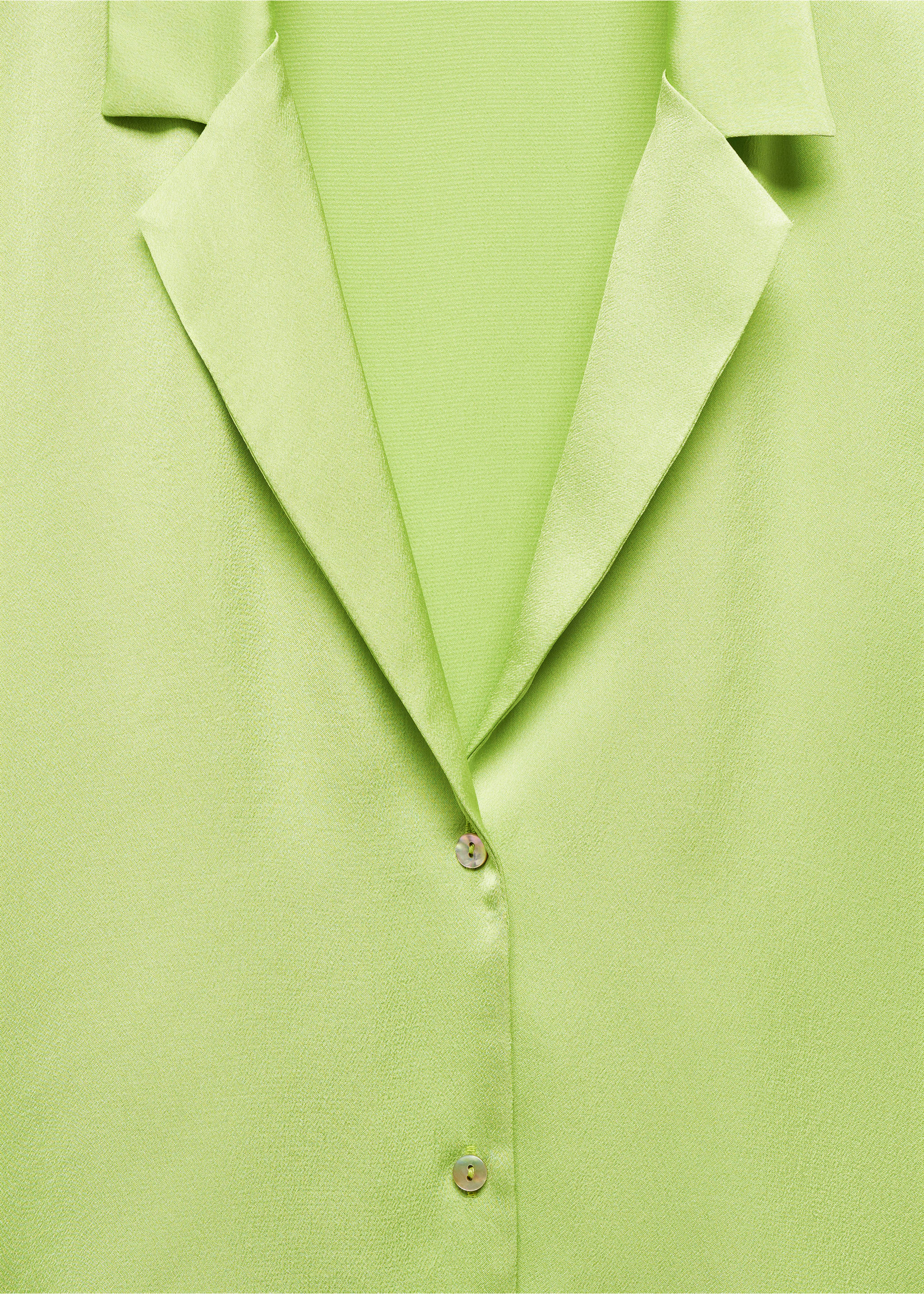 Short-sleeved satin shirt - Details of the article 8, Green. Ref: 67007129-00.