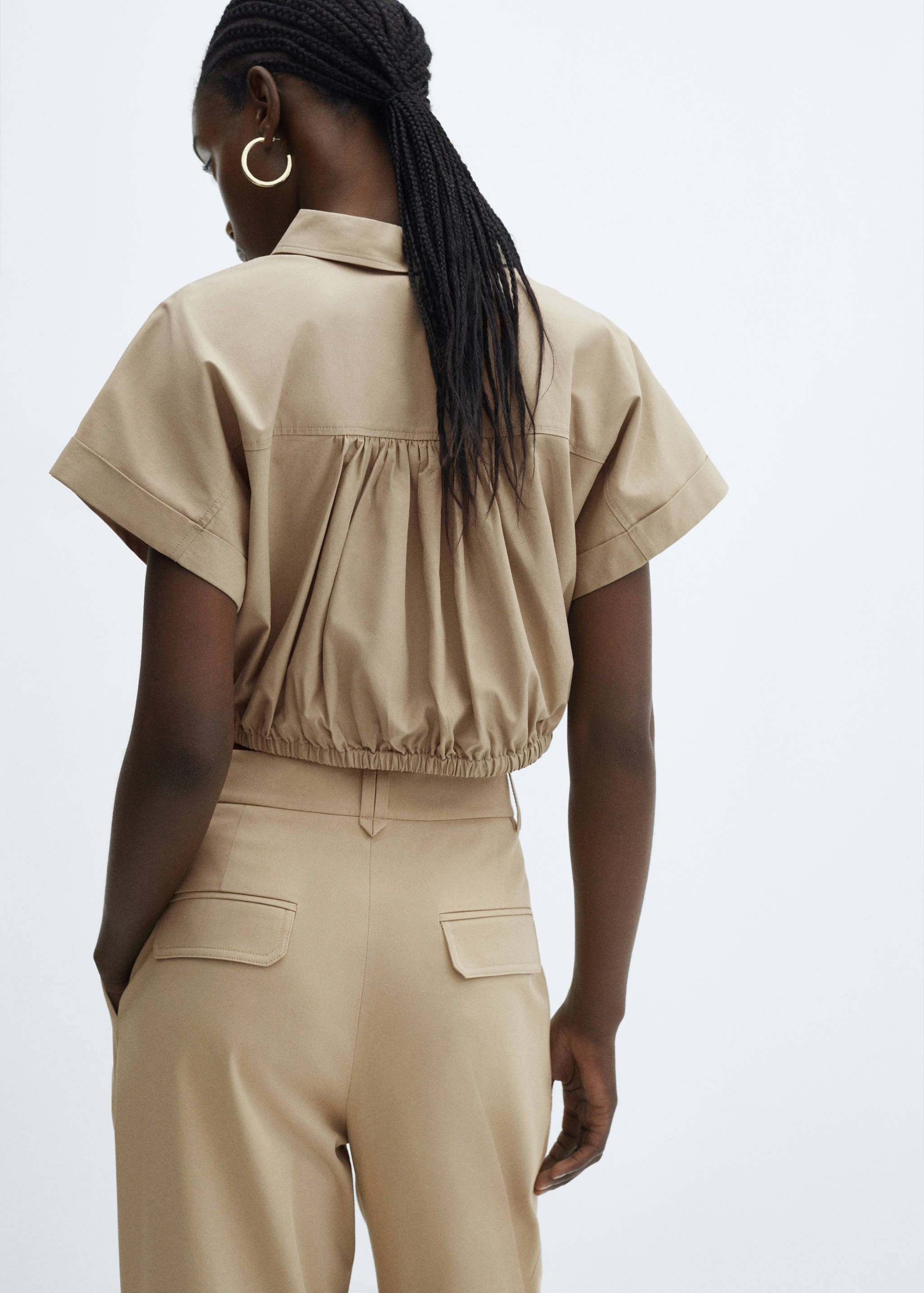 Cropped shirt with adjustable hem - Reverse of the article