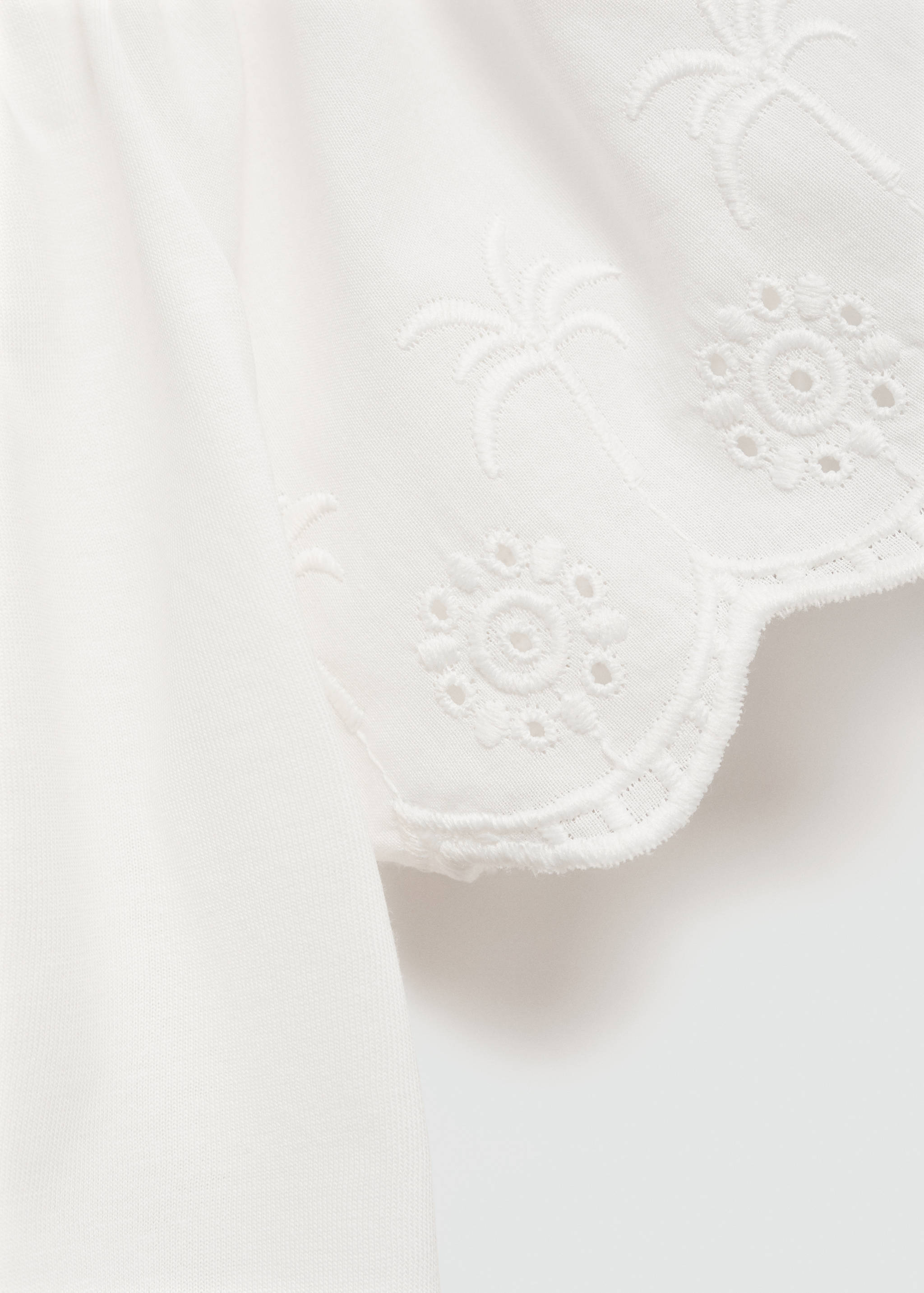 T-shirt pormenores bordados - Pormenor do artigo 0