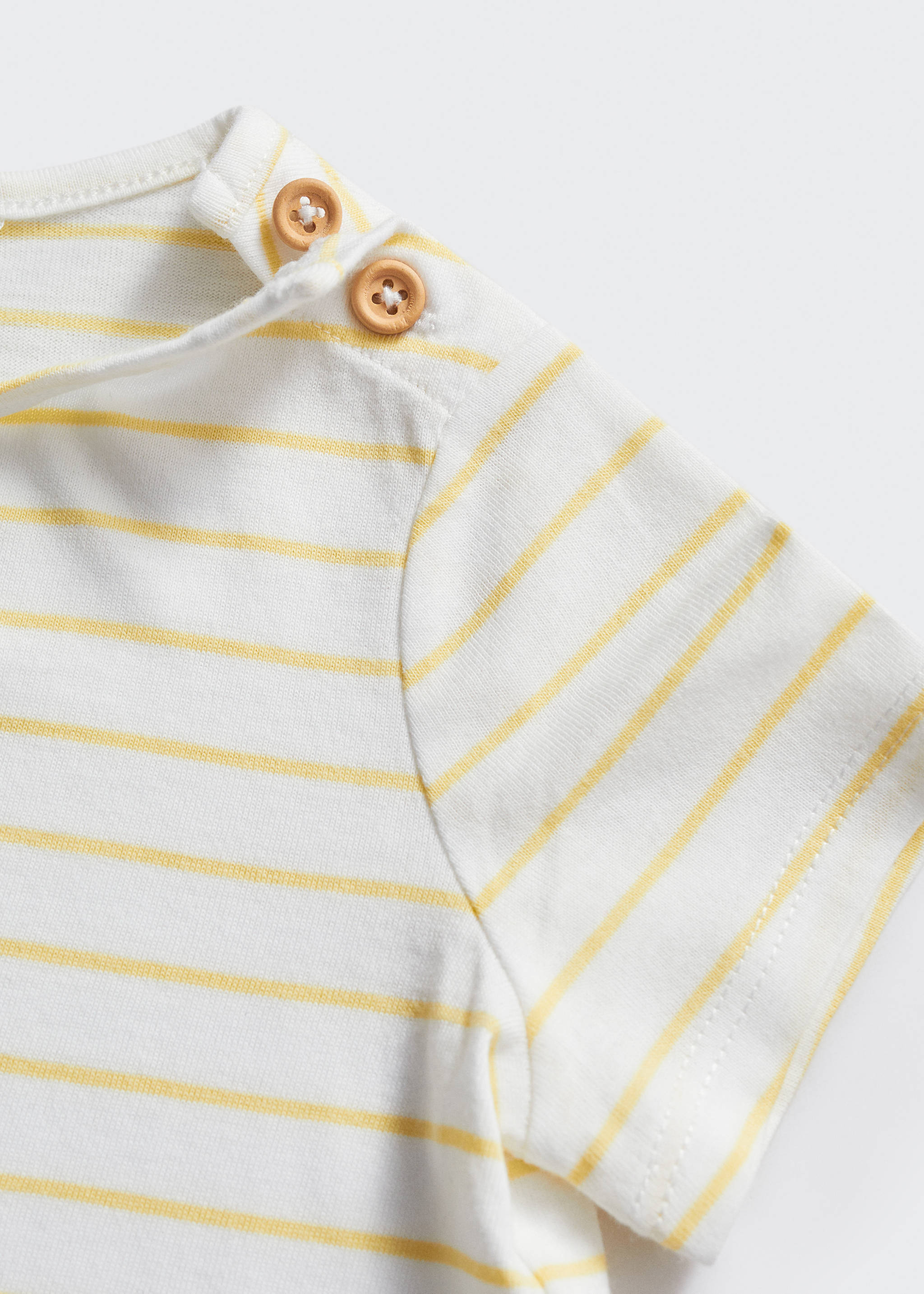 T-shirt à rayures et boutons - Détail de l'article 8