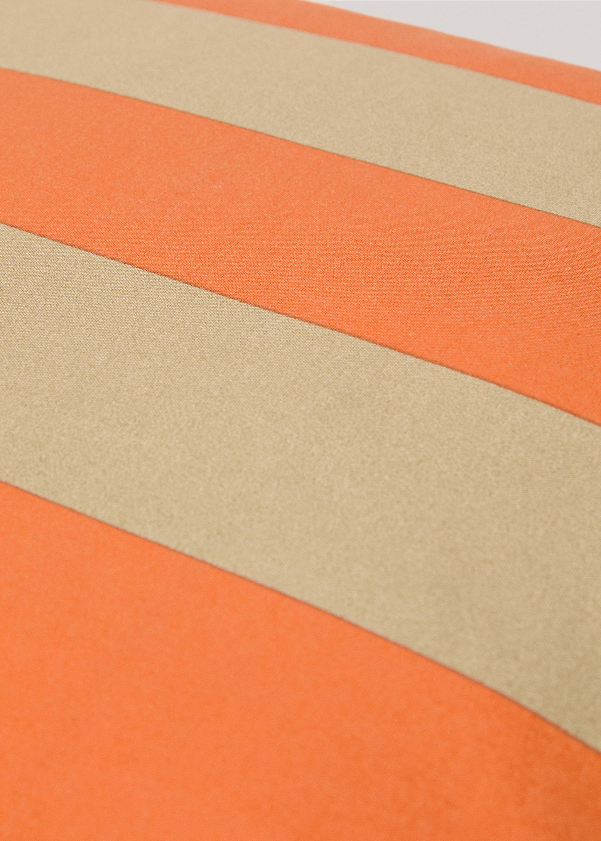 Striped water-repellent cushion cover 50x50cm - Details of the article 4